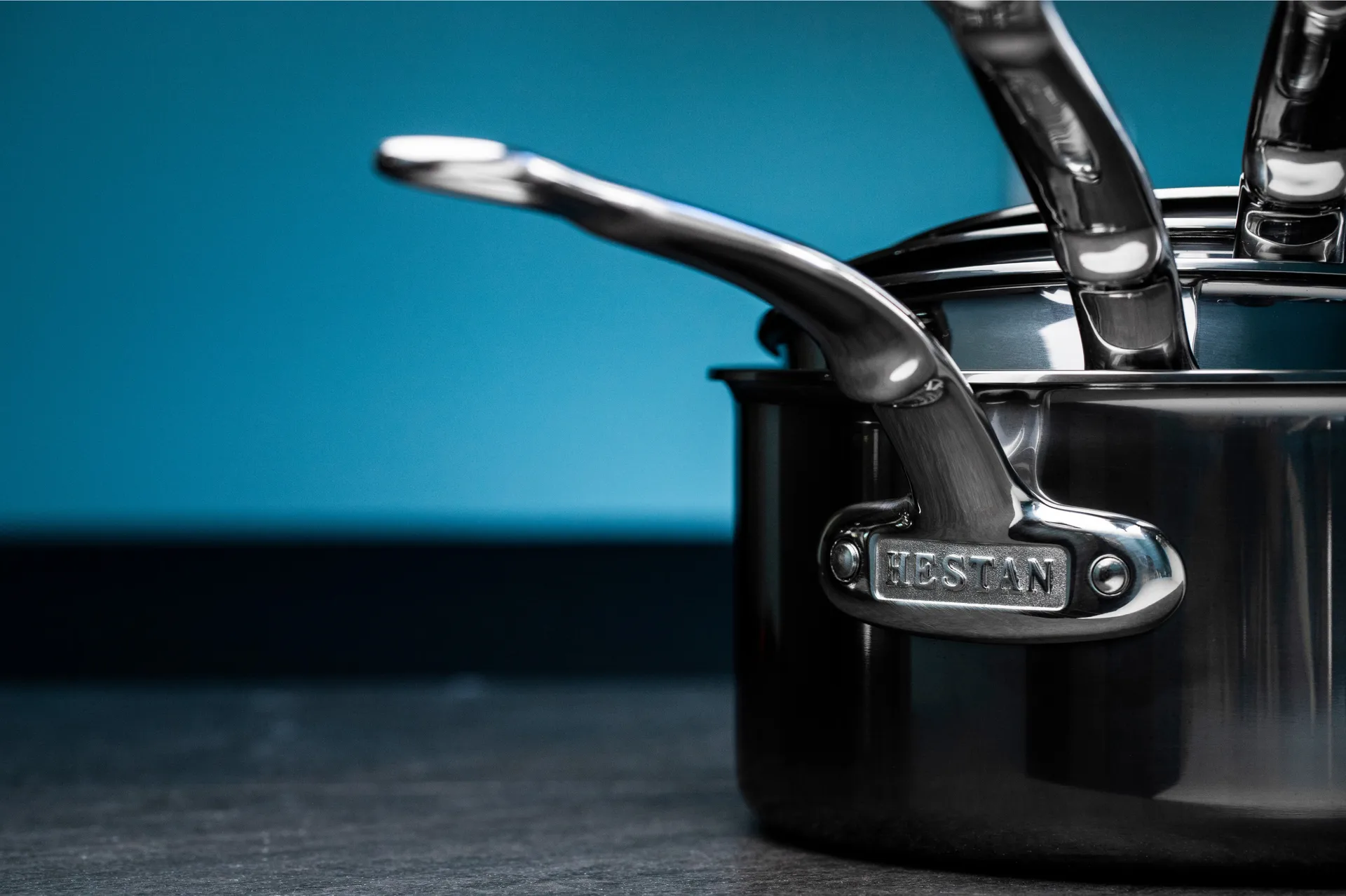 Cacerola con tapa Hestan Nanobond, 2,8 L Hestan