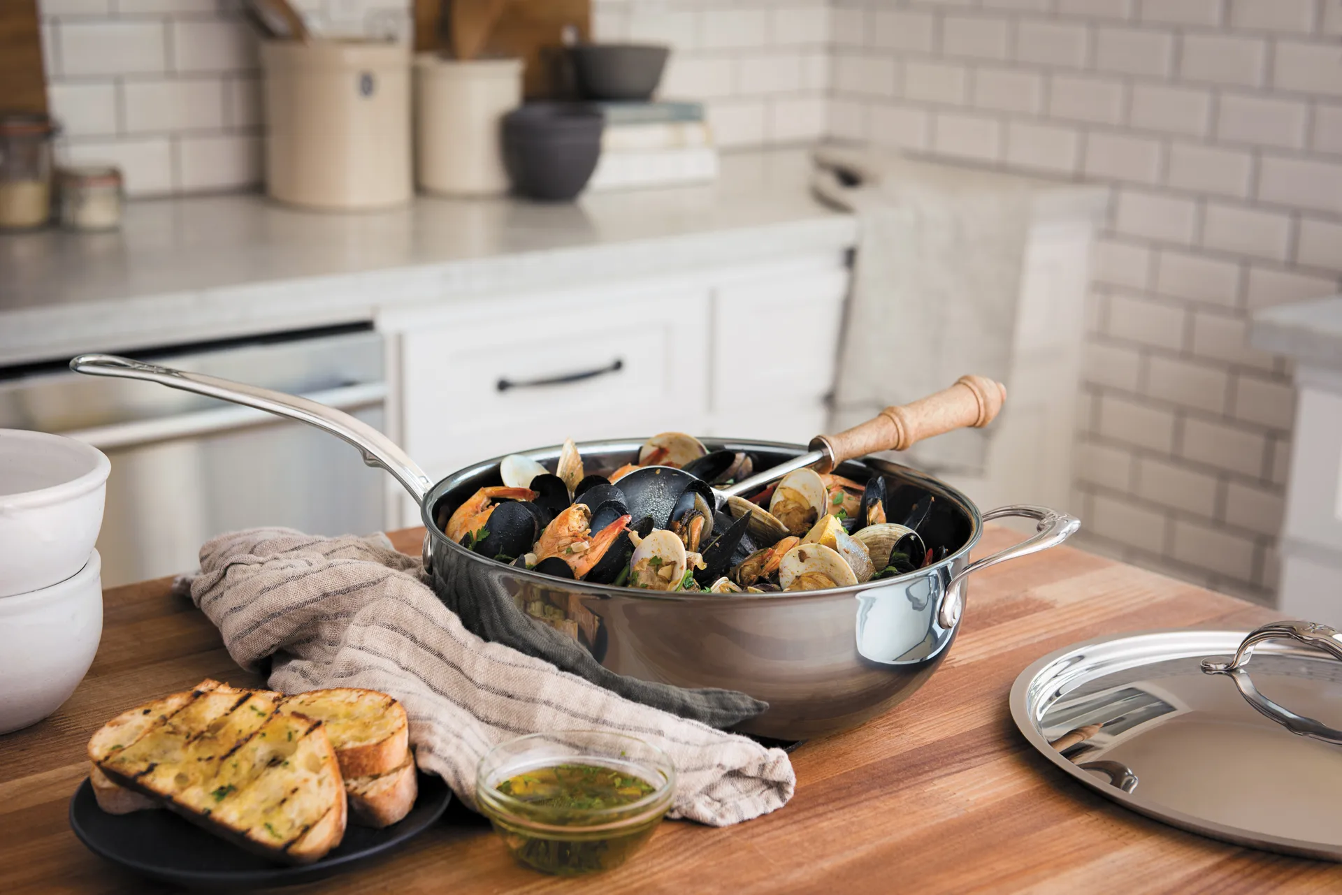 Cazuela con tapa Hestan Nanobond 4,7 L, Acero inoxidable Hestan