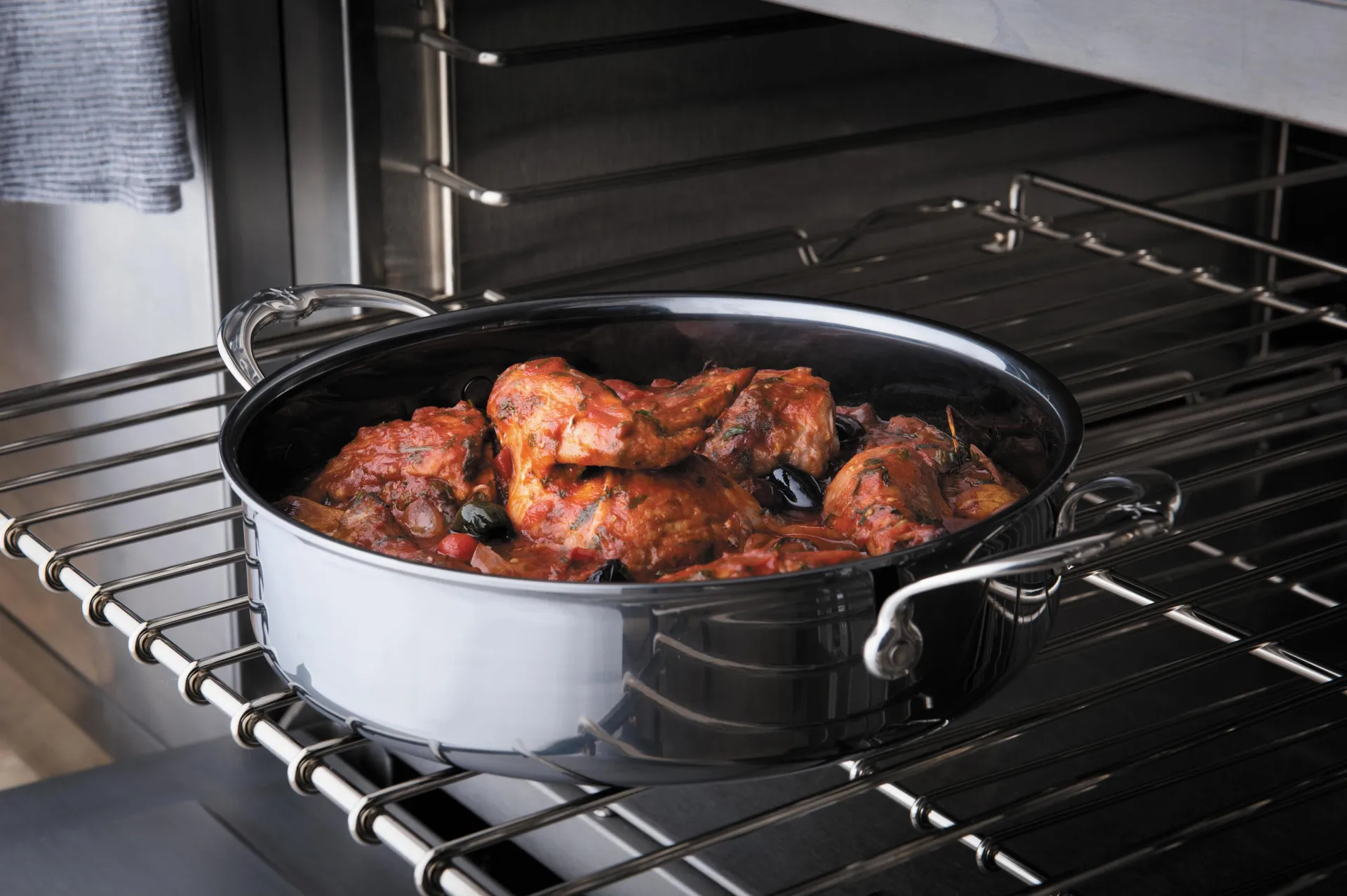 Sartén de sauté con tapa Hestan Nanobond  26 cm, Acero inoxidable Hestan
