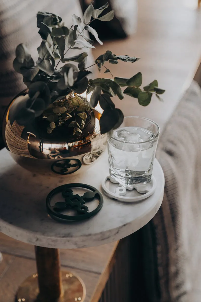 4 Posavasos Anima Gemella, negro Hilke Collection