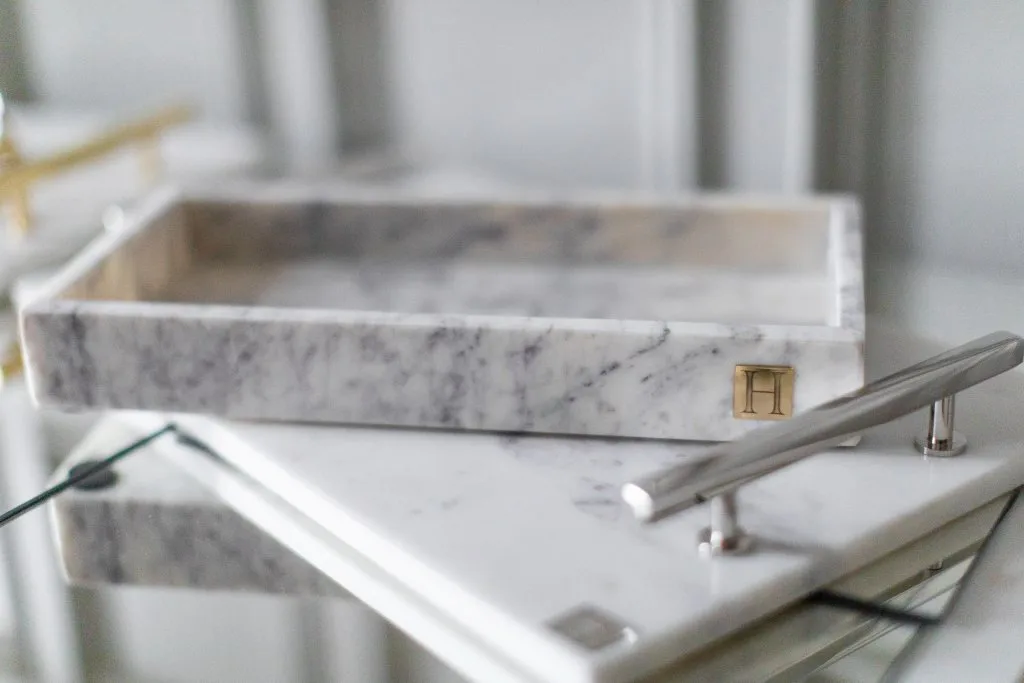 Bandeja con canto Hilke Collection 30x15 cm, blanco mármol Hilke Collection