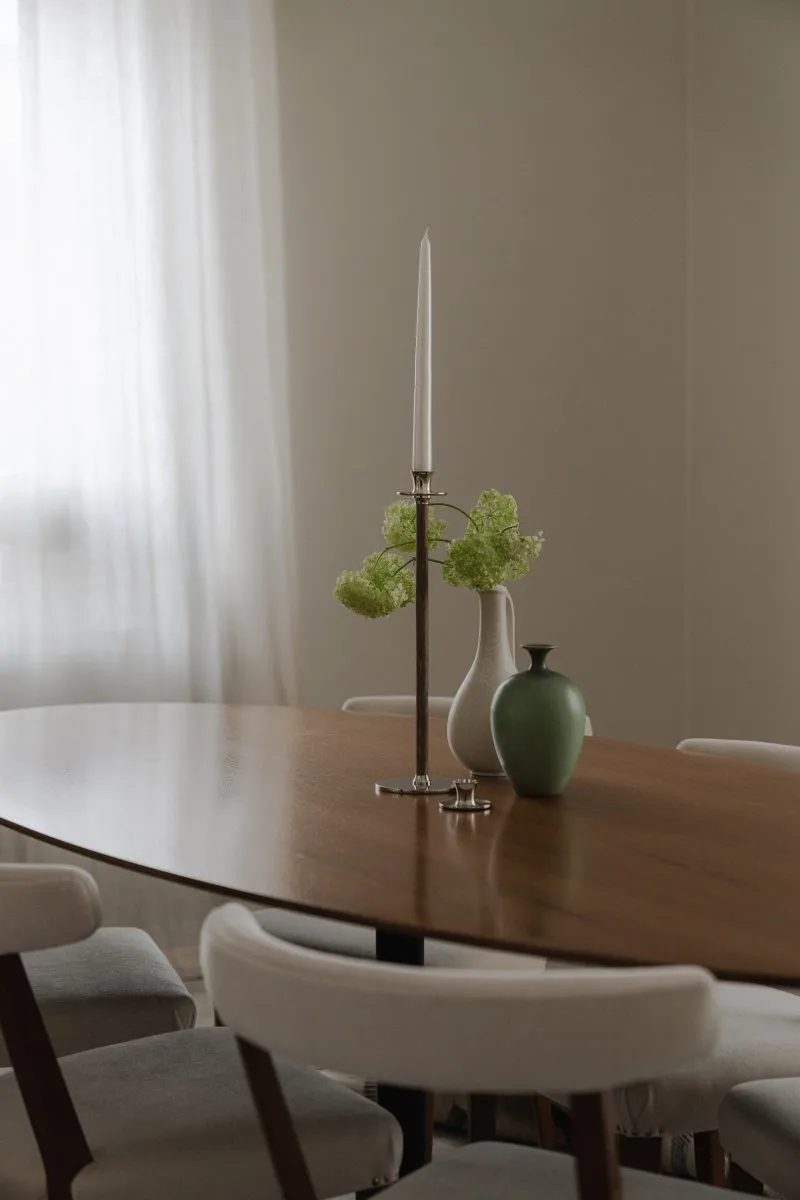 Candelabro Basso bajo, latón niquelado Hilke Collection