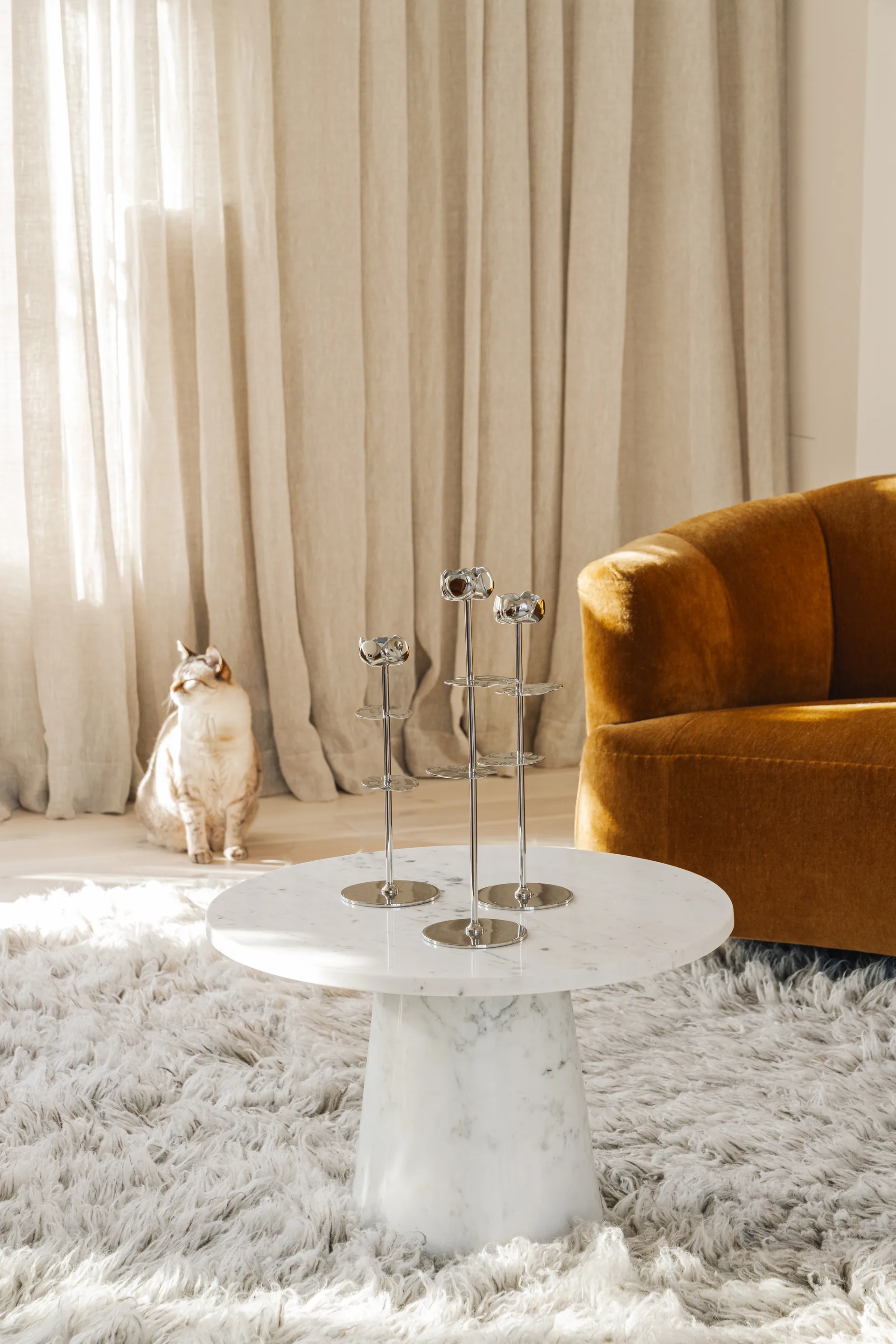 Candelabro Ninfea Alta 30 cm, Latón niquelado Hilke Collection