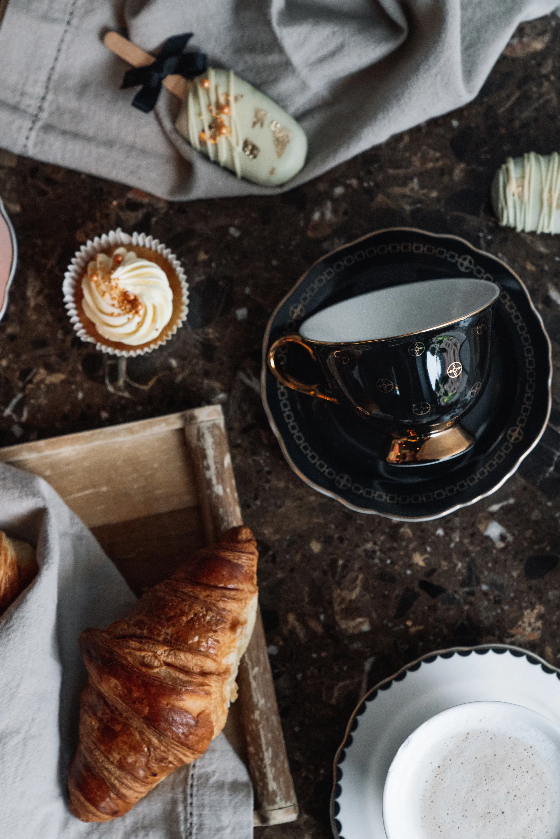 Taza y platillo Anima Gemella Nero, 22 cl Hilke Collection