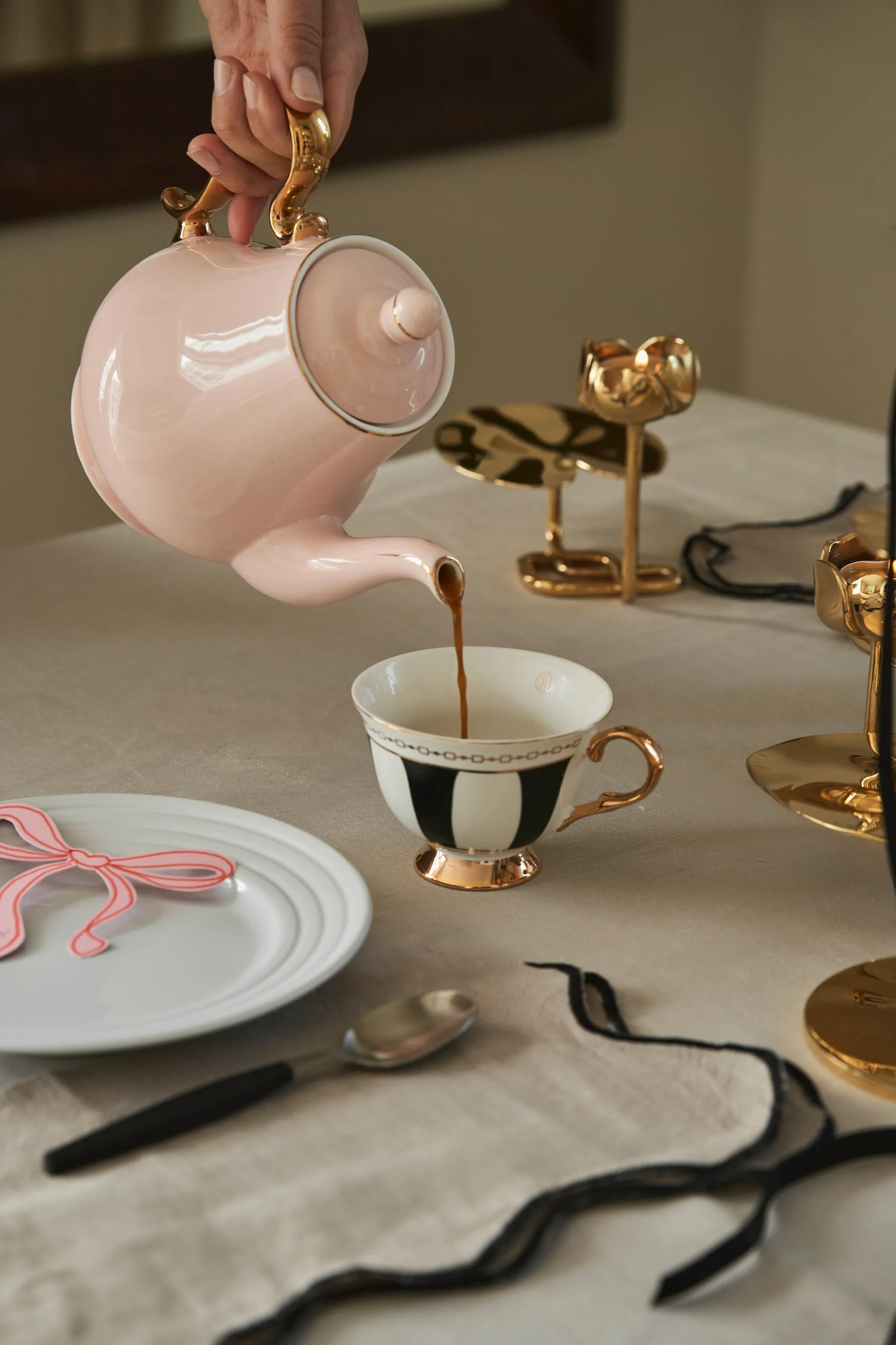 Taza y platillo Strisce Nero, 22 cl Hilke Collection