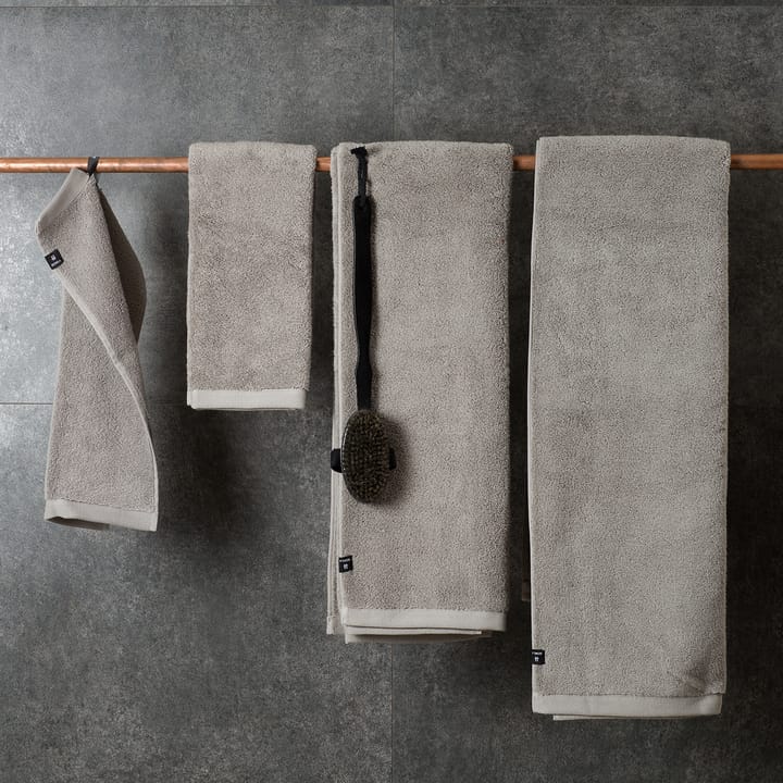 Toalla ecológica Maxime lead, 70x140 cm Himla