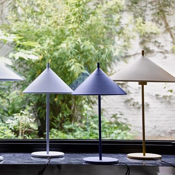 Lámpara de mesa Triangle L - Matt yre - HKliving