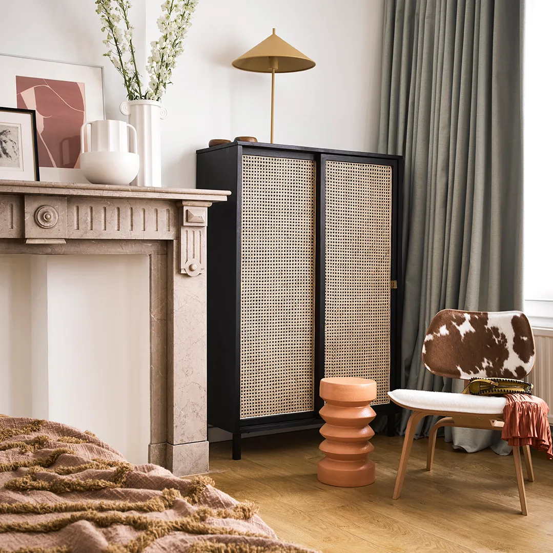 Lámpara de mesa Triangle L, Matt yre HKliving