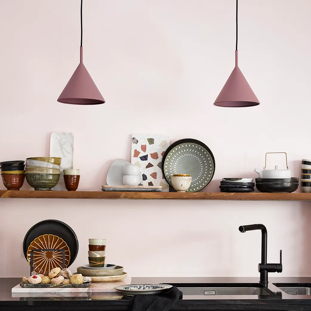 Lámpara de techo Triangle M, Matt purple HKliving