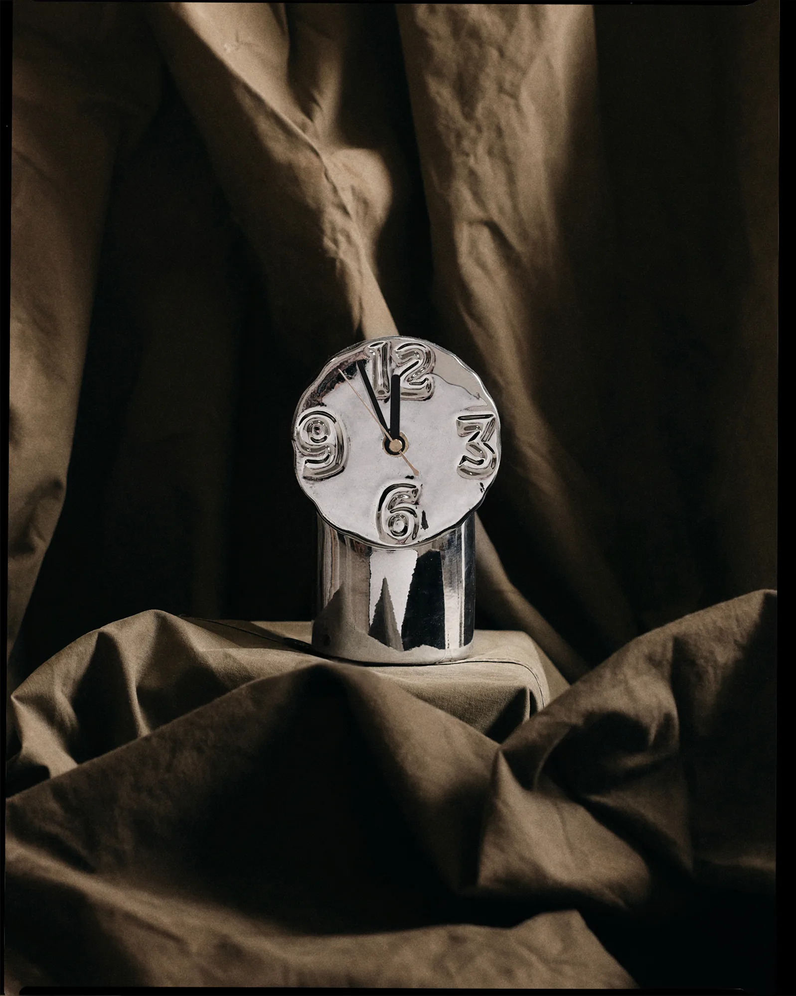 Reloj de cerámica Eetro 17,5 cm, Chrome HKliving