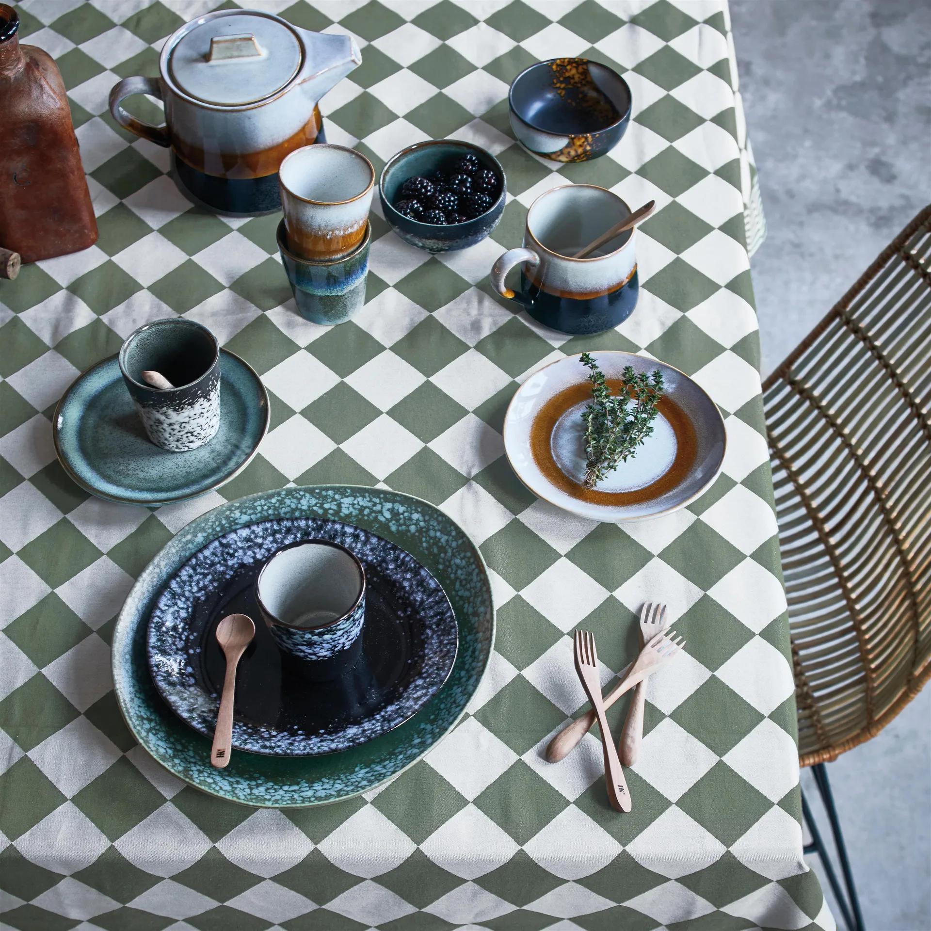 Taza 70's, Mud HKliving