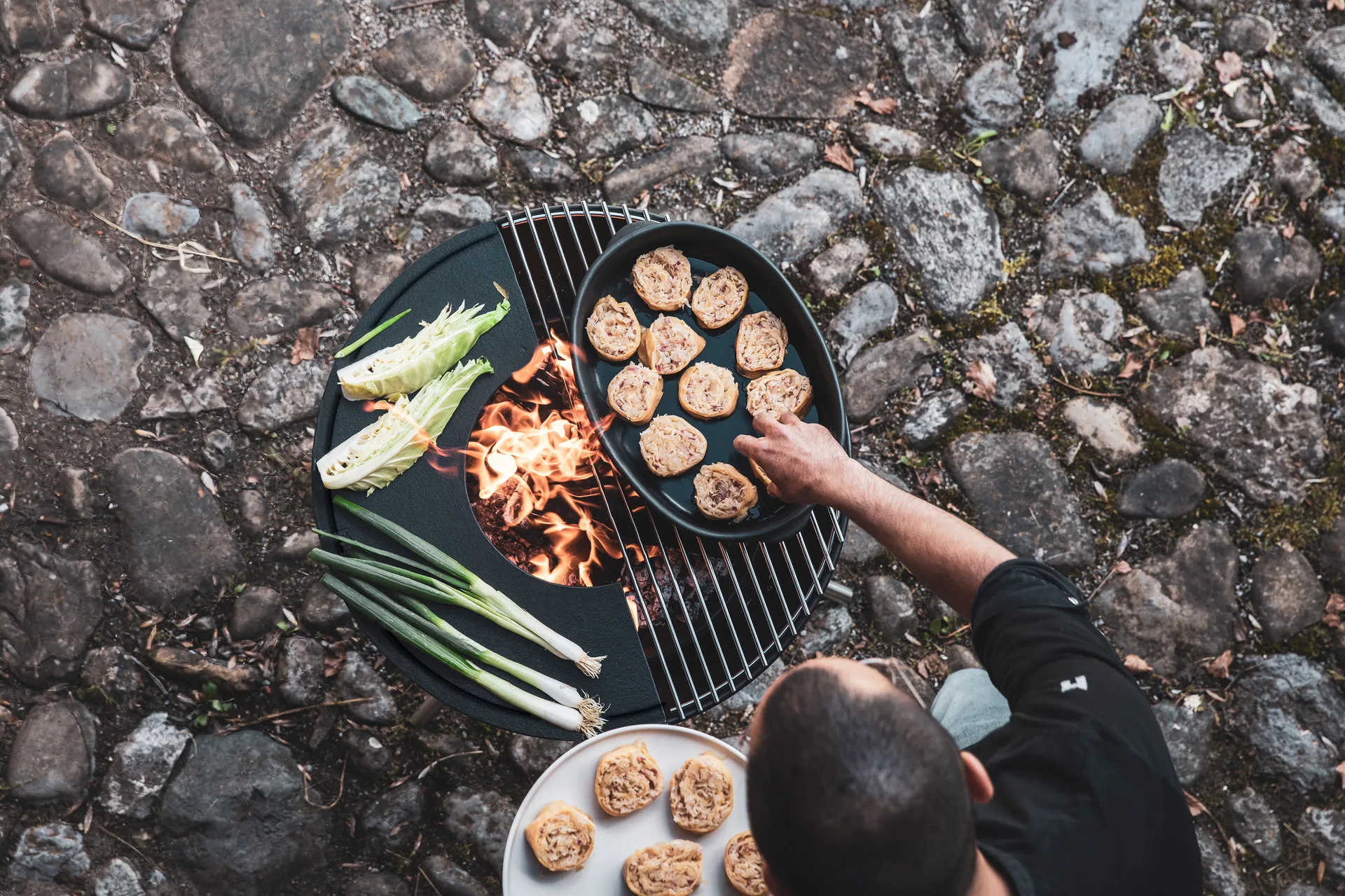 Brasero BOWL 57, Negro-plata, base de trípode Höfats
