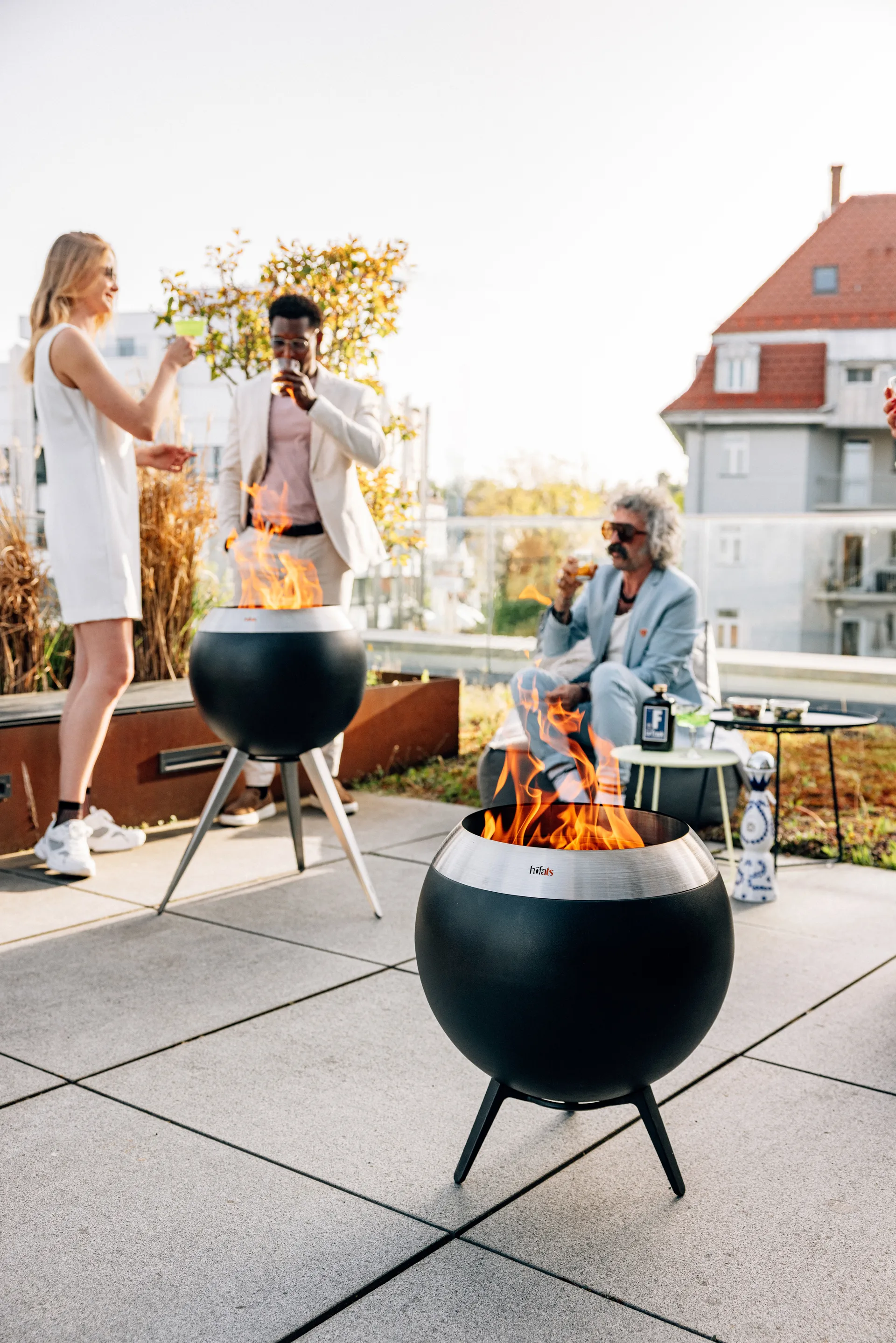 Brasero MOON 45, Negro‑plata, base baja Höfats