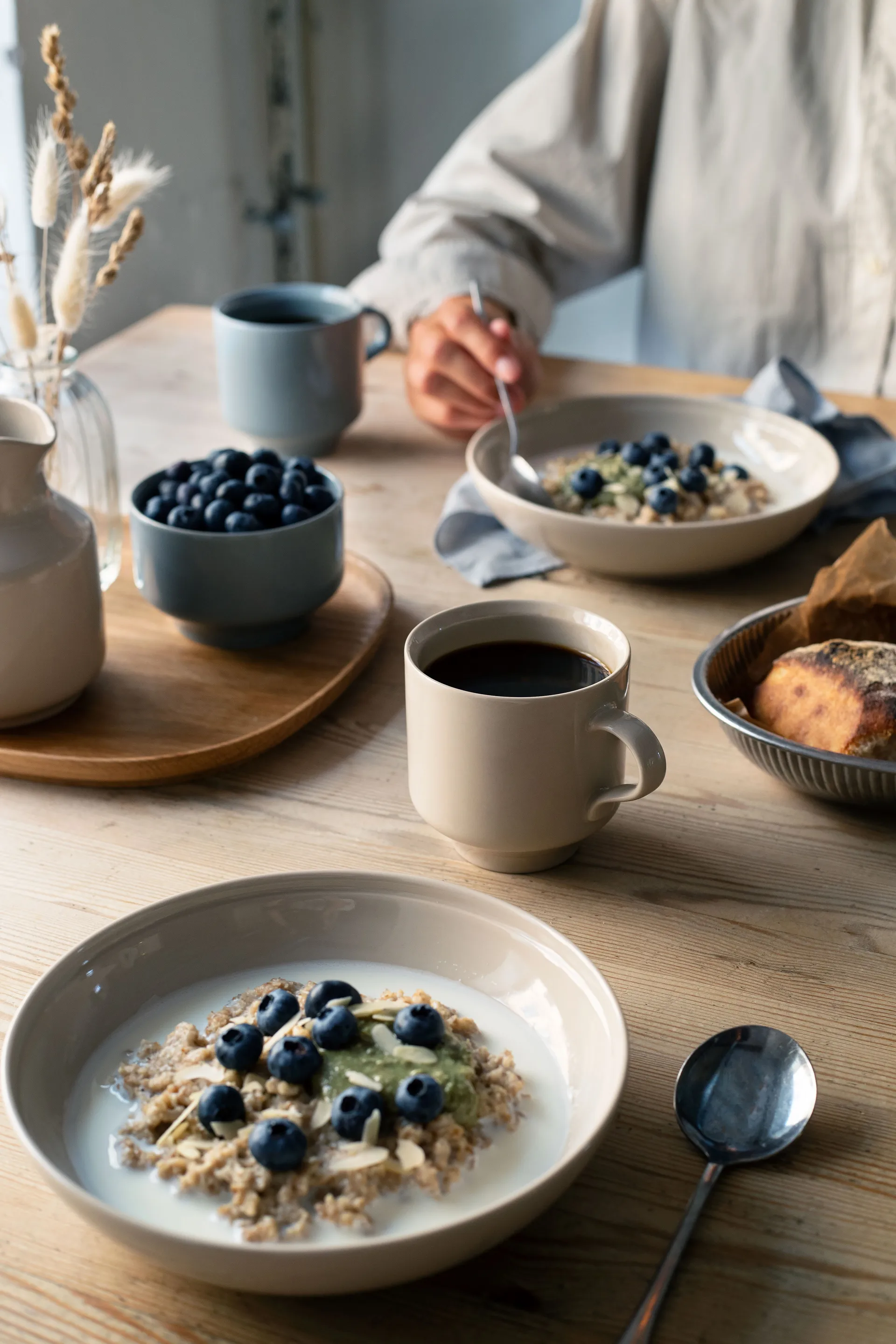 Plato hondo Höganäs Keramik Daga Ø19 cm, Sand Höganäs Keramik