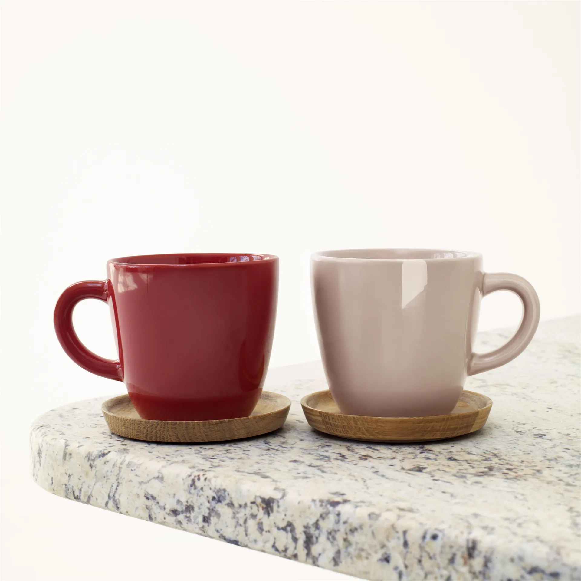 Taza de café y platillo Höganäs 33 cl, rojo brillante Höganäs Keramik
