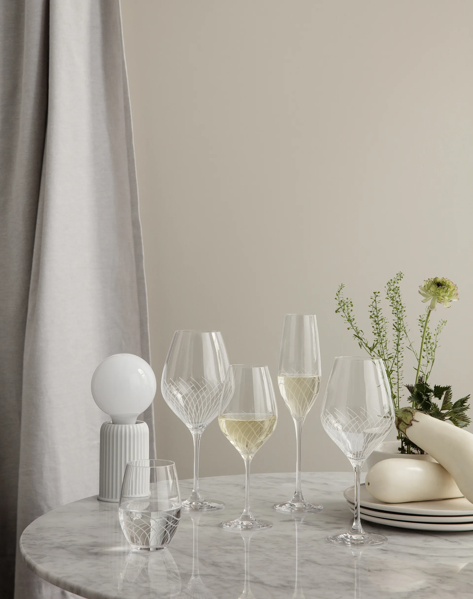 2 Copas de vino blanco Cabernet Lines 36 cl, transparente Holmegaard