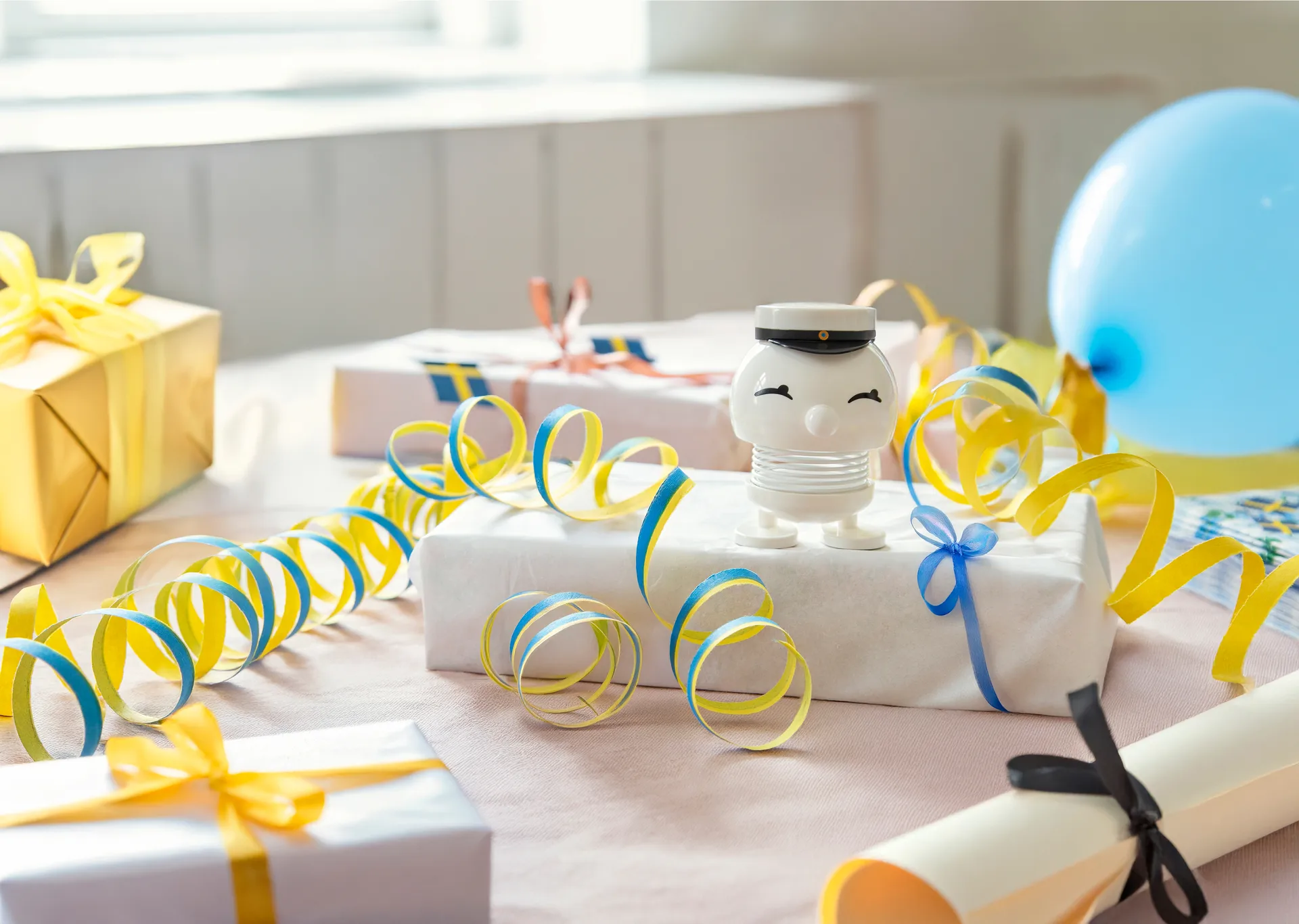 Figura Hoptimist Swedish Student Bimble S, White Hoptimist