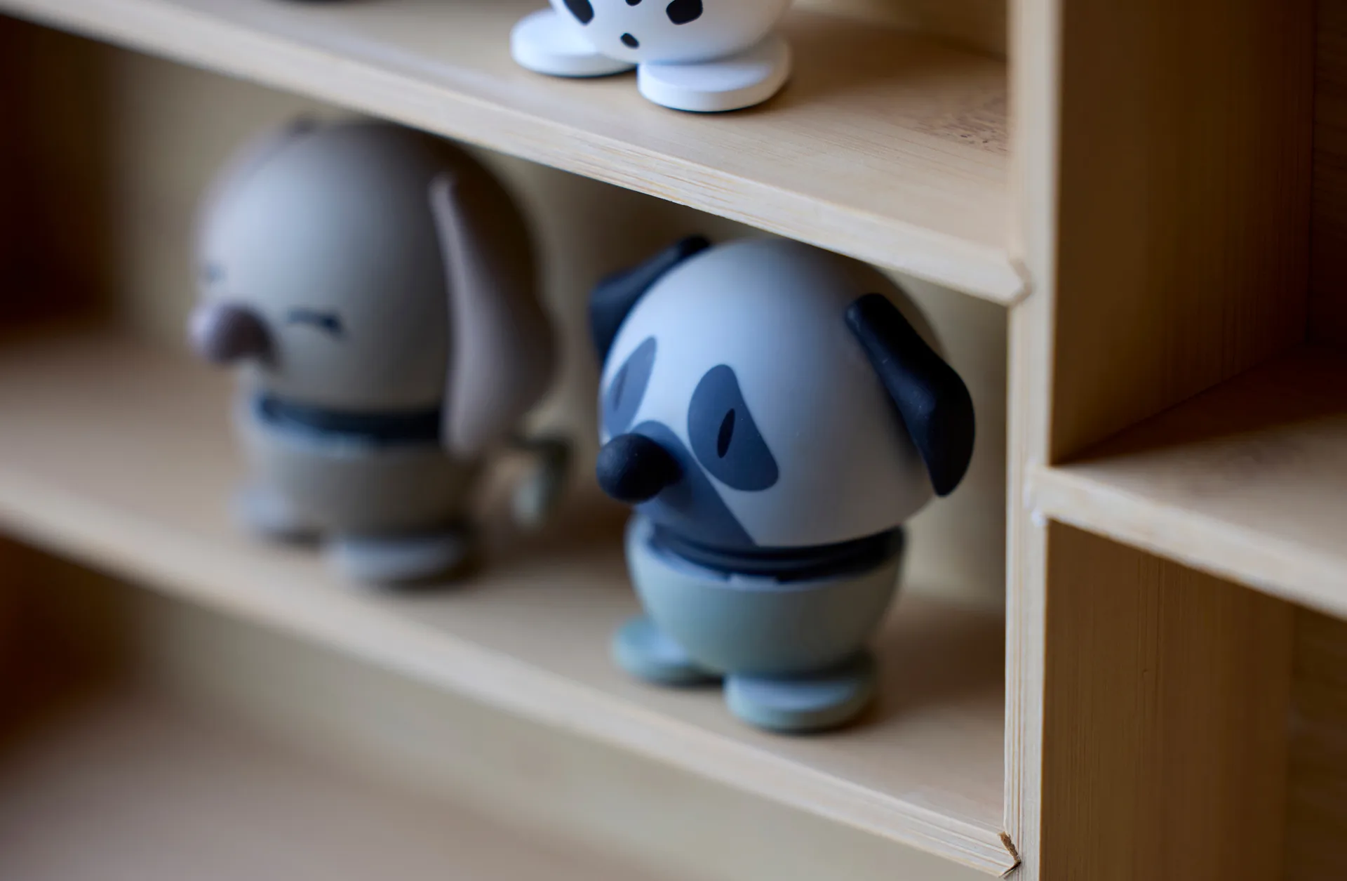 Figura Hoptimist XS, Pug, grey Hoptimist