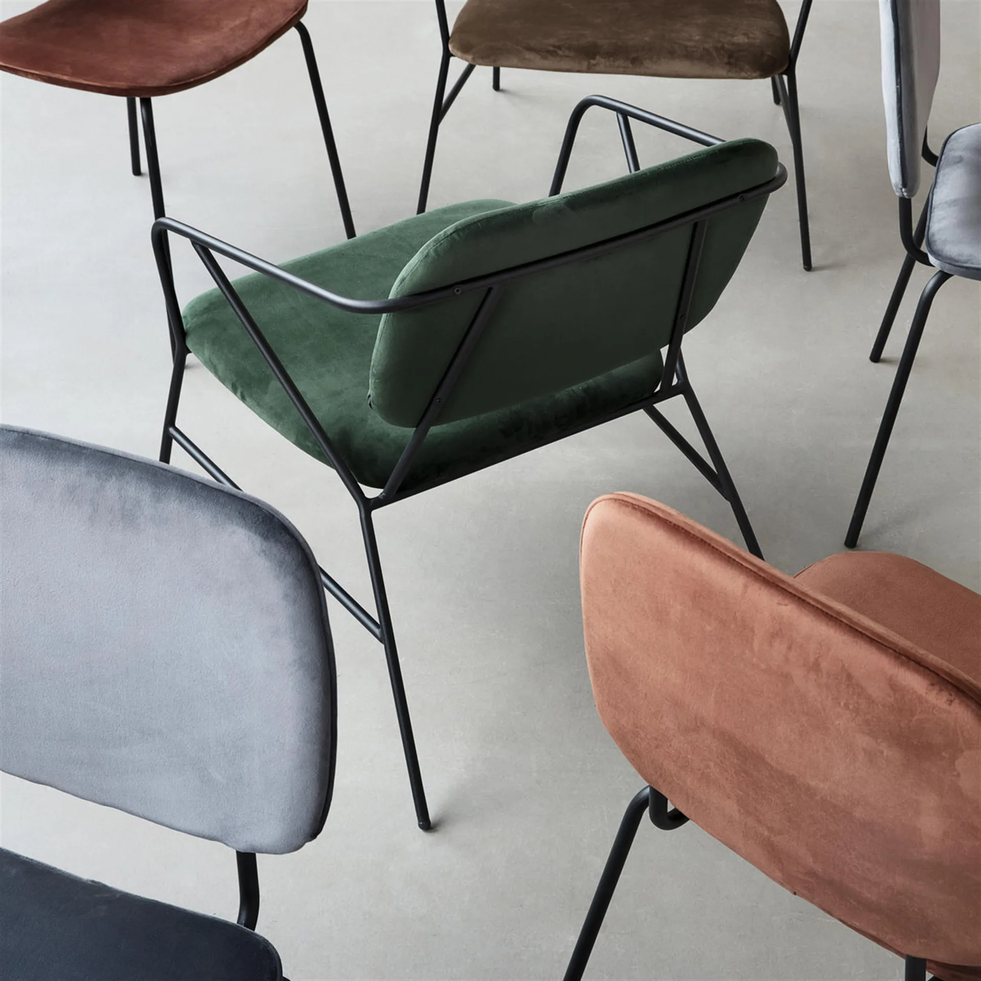 2 Sillas Comma gris House Doctor