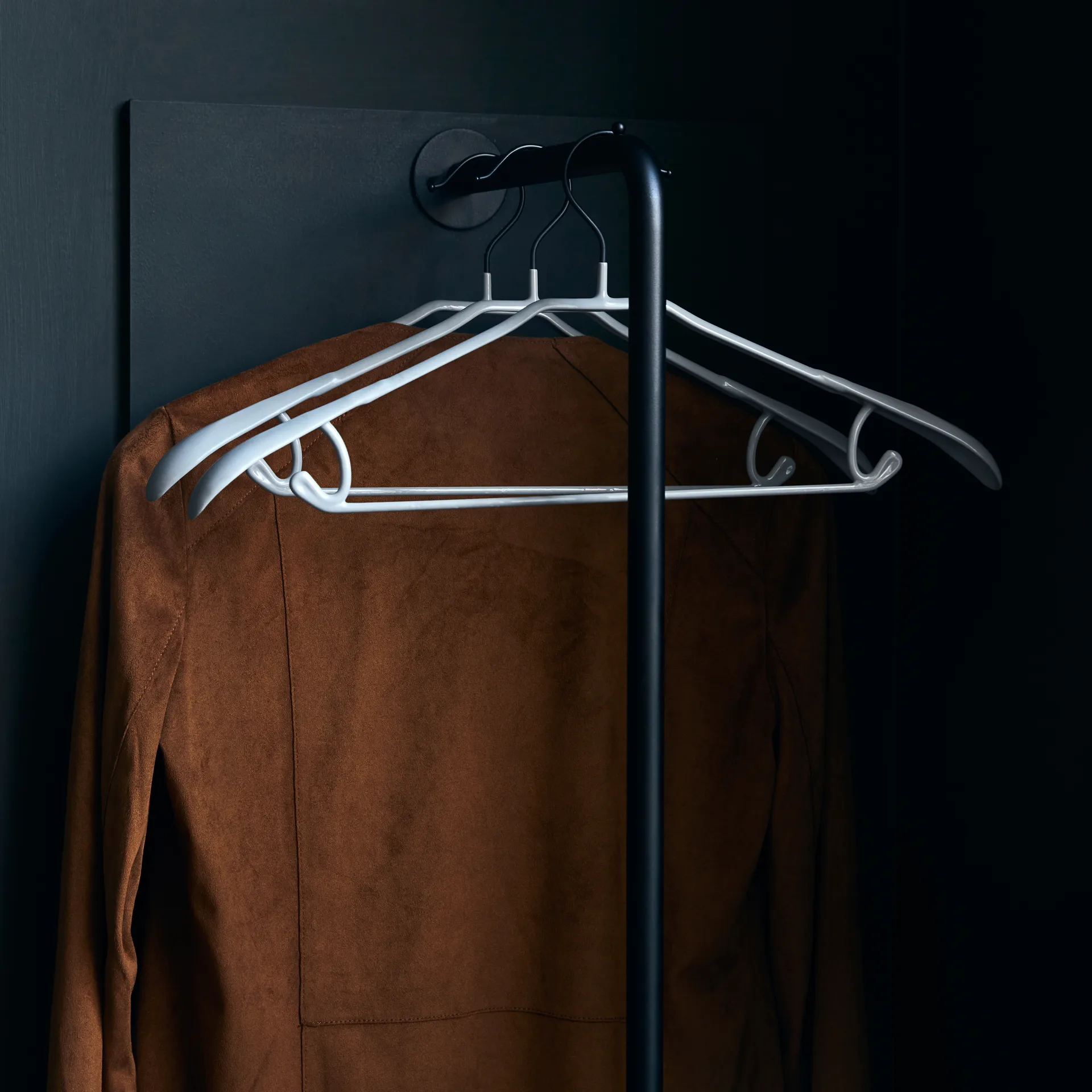 3 Perchas Ward, negro-gris House Doctor