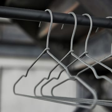 3 Perchas Wire - gris oscuro - House Doctor