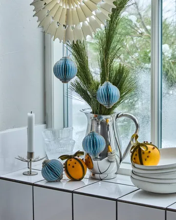 Adorno colgante navideño Alsta, pack de 4 - Azul claro, Ø8 cm - House Doctor