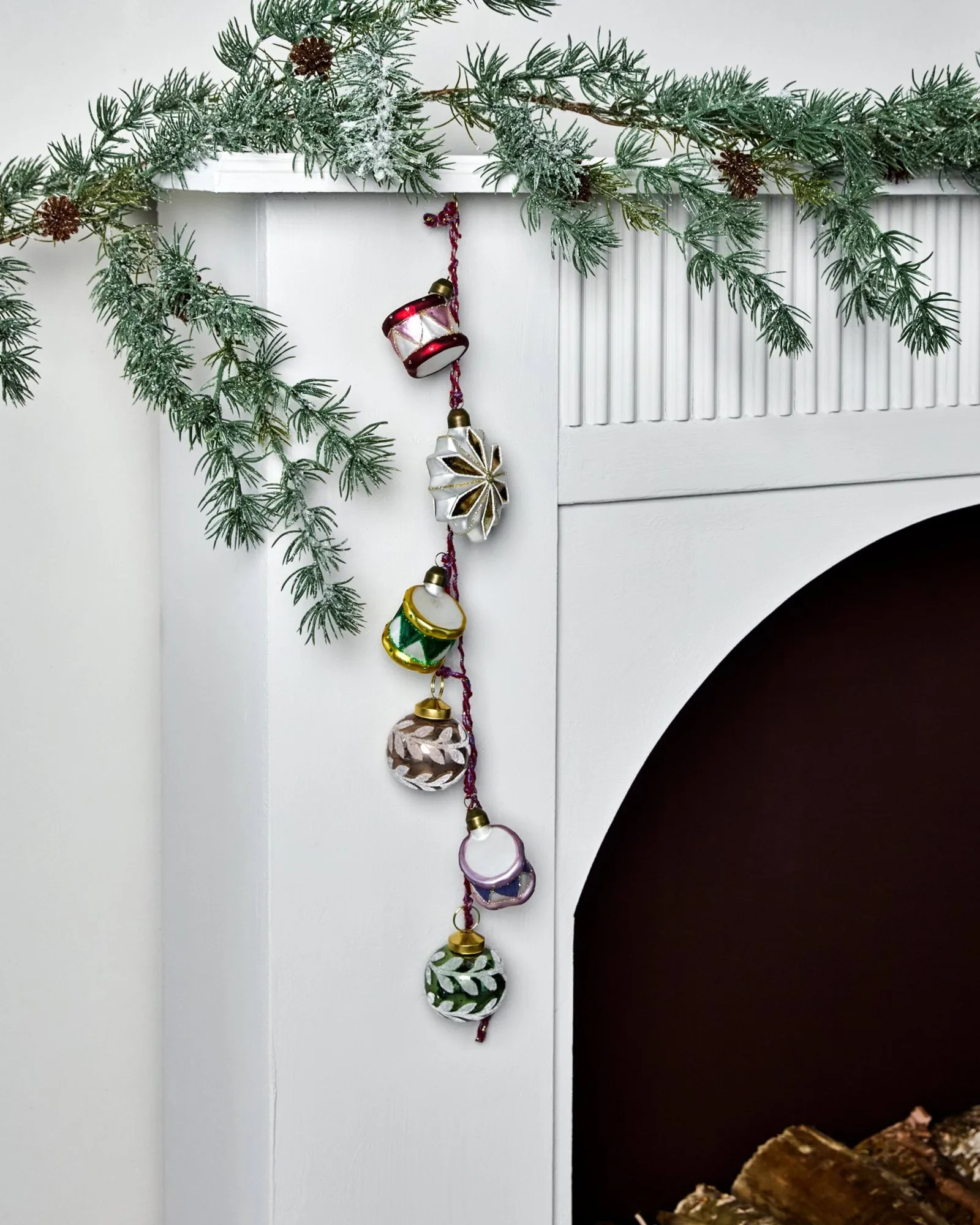 Adorno colgante navideño Drum, 3 piezas, Azul, verde, rojo apagado House Doctor