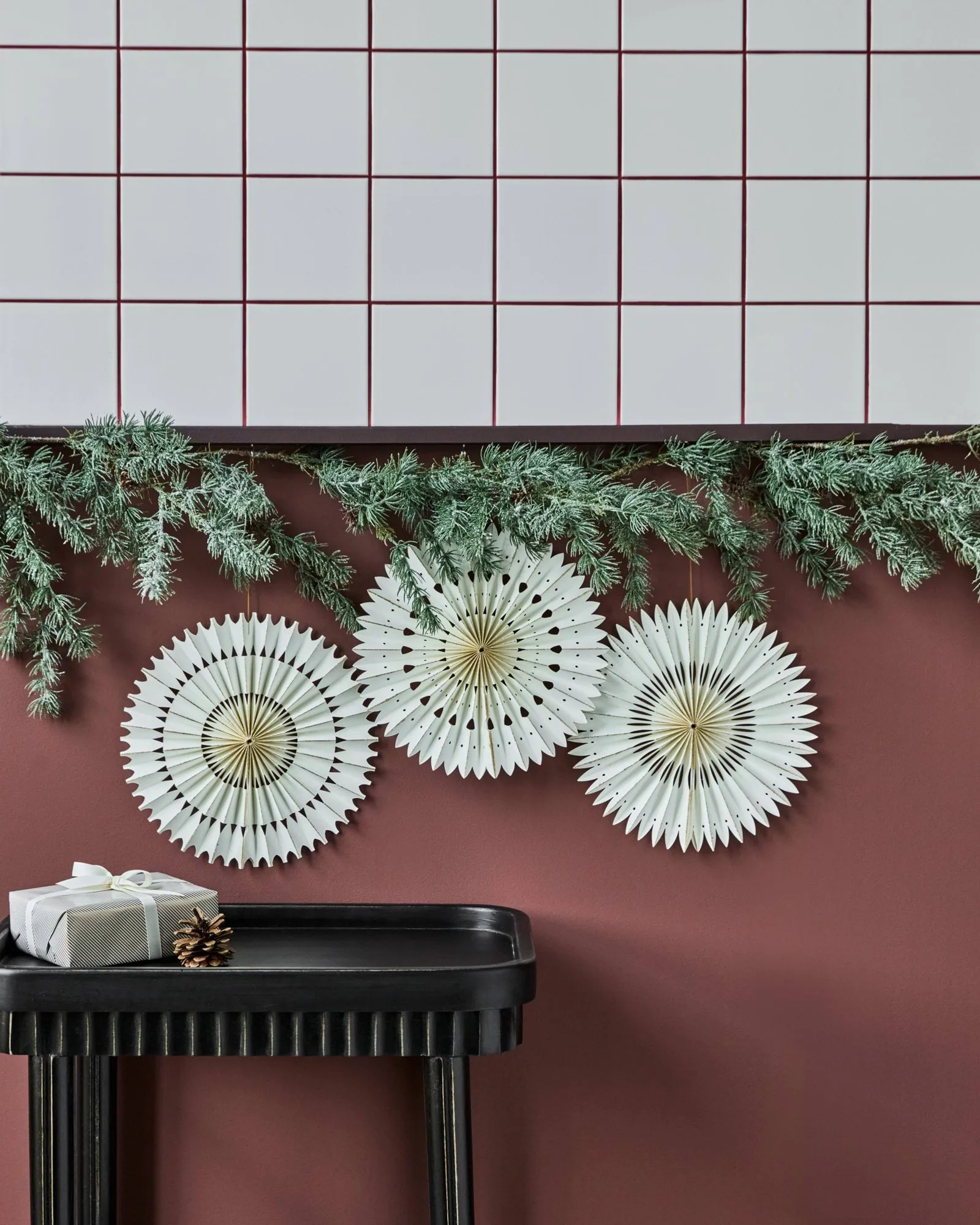 Adorno colgante navideño Stelle, 3 piezas, Off-White, Ø30 cm House Doctor
