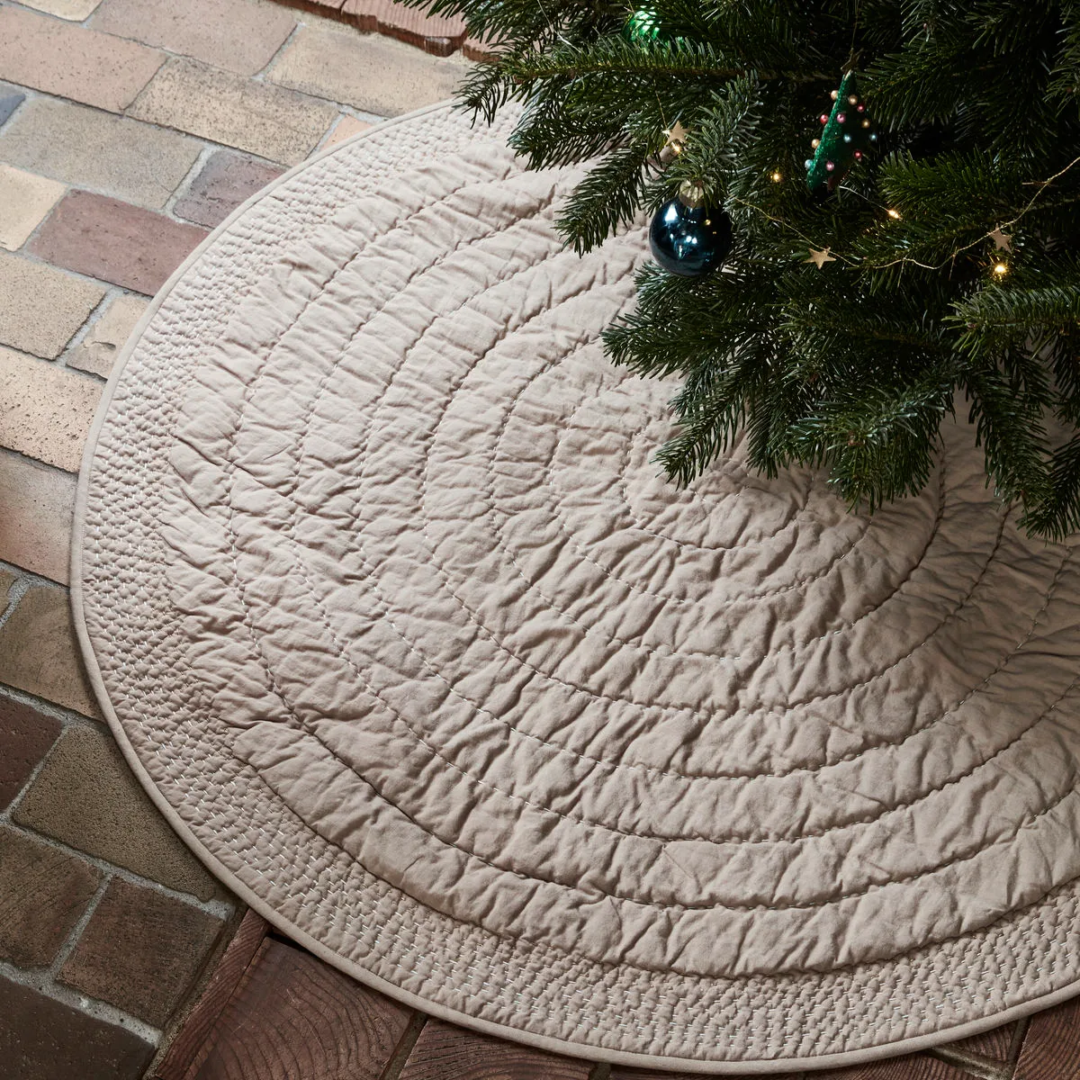 Alfombra de árbol de navidad Tradition Ø120 cm, gris House Doctor