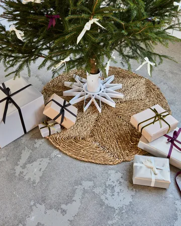 Alfombra para árbol de navidad Star, Ø100 cm - Natural - House Doctor