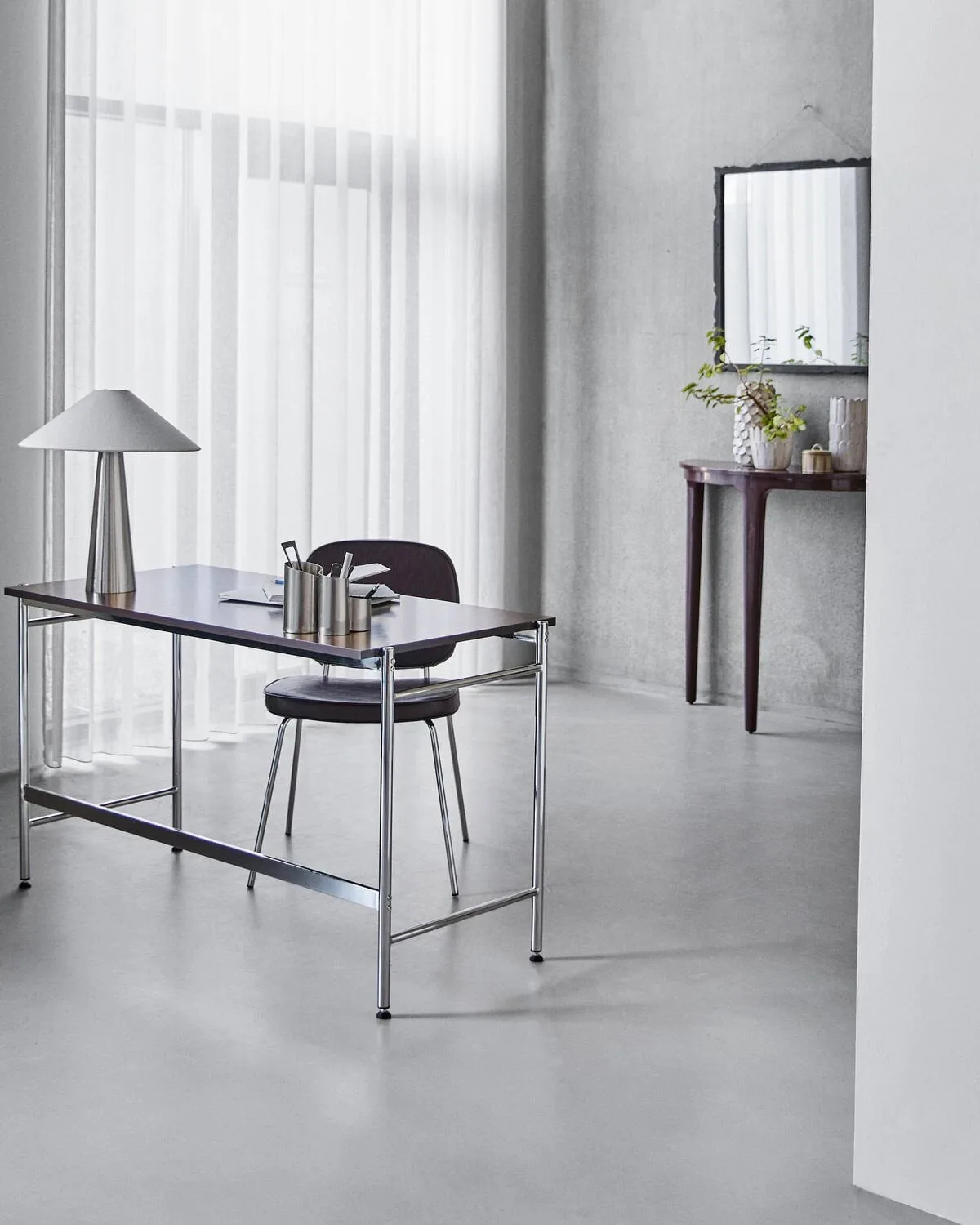 Arph escritorio, Morera-cromo, 125x60x74 cm House Doctor
