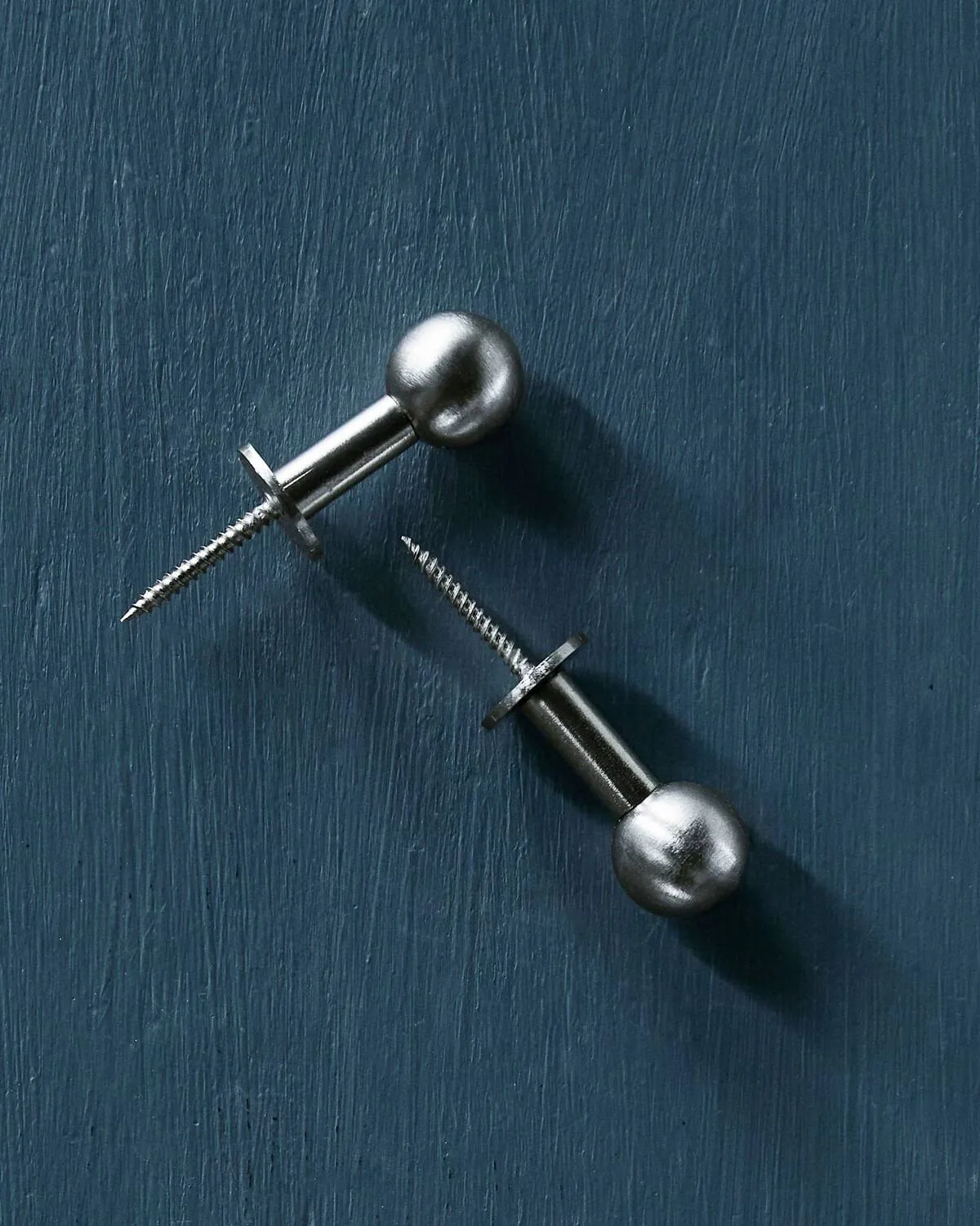 Ball percha 2-pack, Acabado plateado, Ø4x2 cm House Doctor