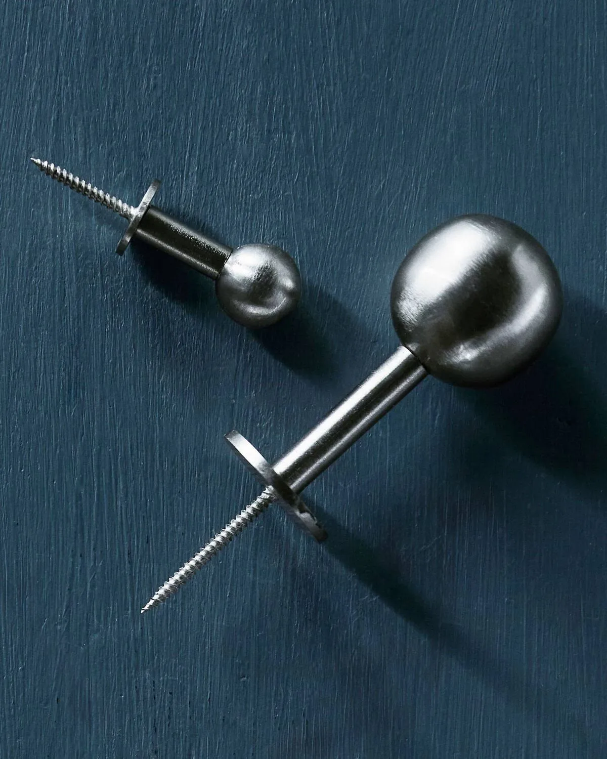 Ball percha 2-pack, Acabado plateado, Ø4x2 cm House Doctor
