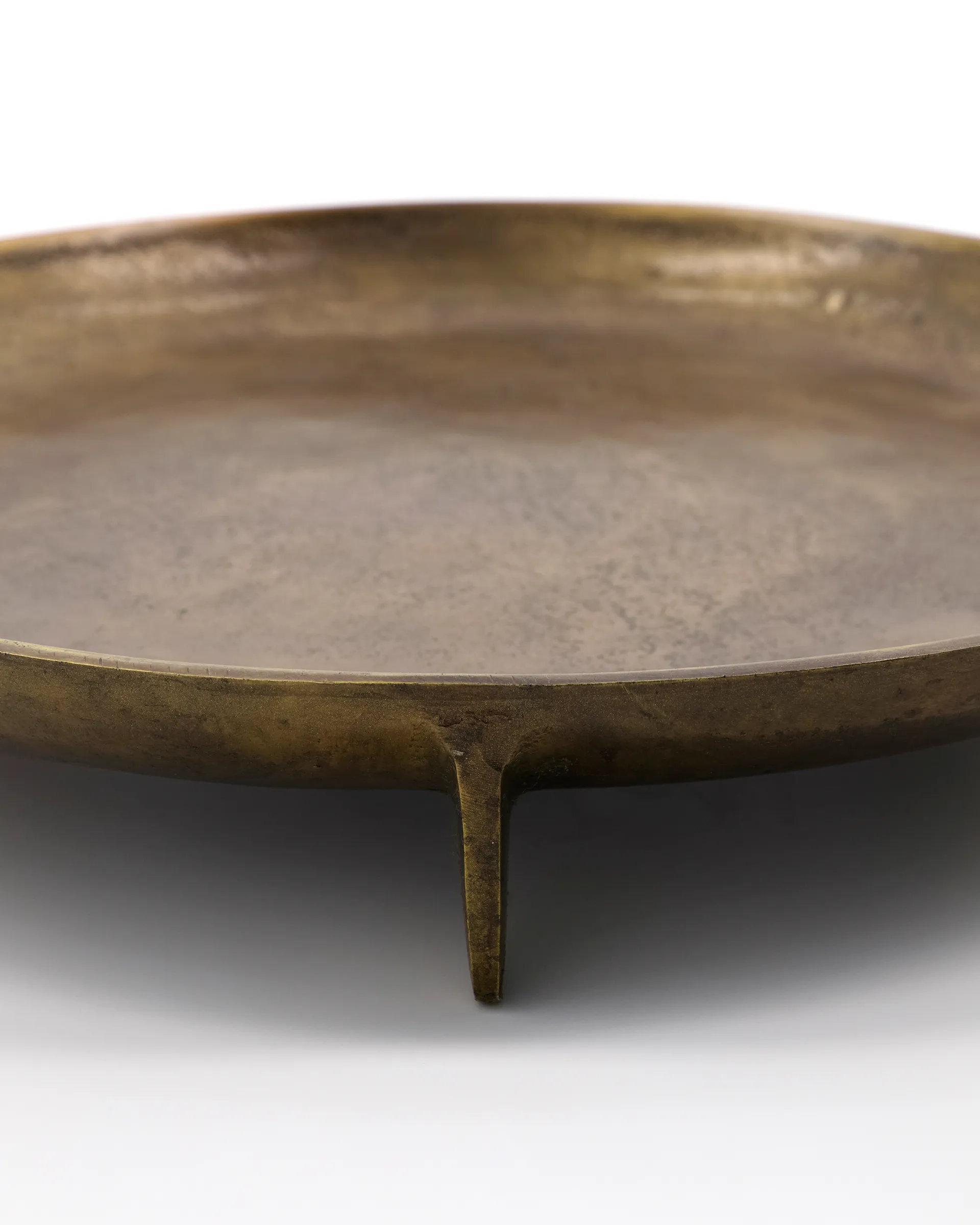 Bandeja Cast Ø38 cm, latón antiguo House Doctor