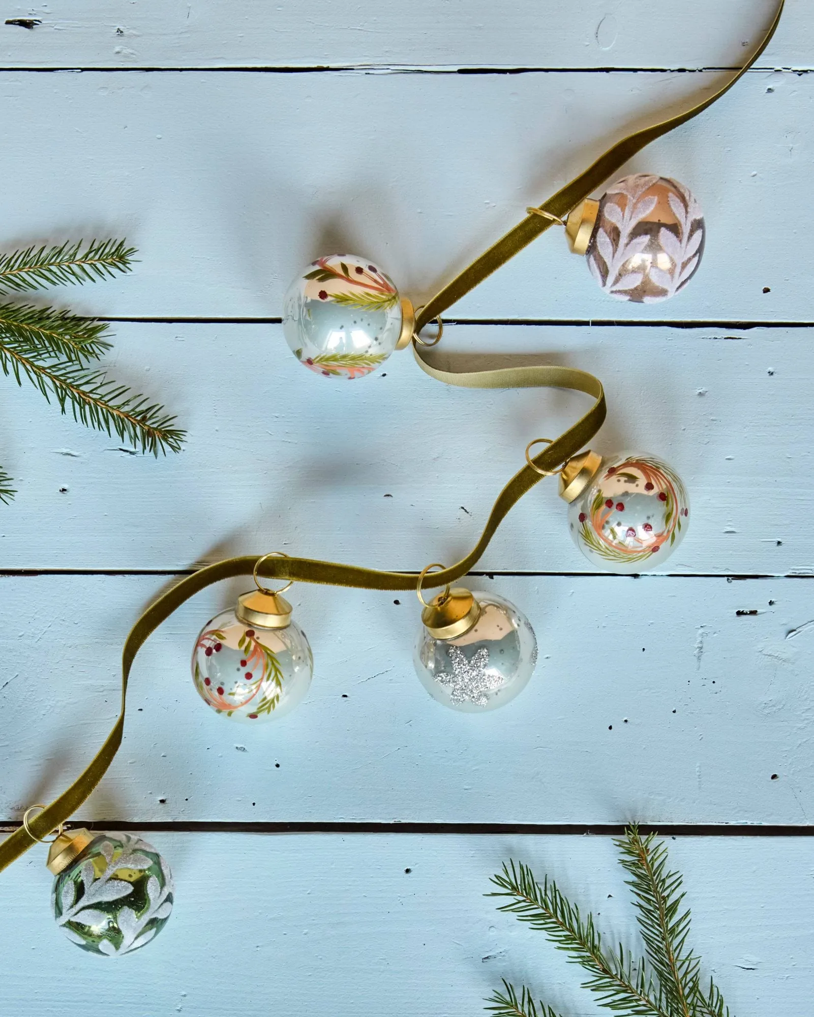Bola de navidad Antico, pack de 4, Azul claro House Doctor