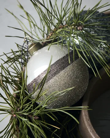 Bola de navidad Stripe Ø8 cm - Arena - House Doctor