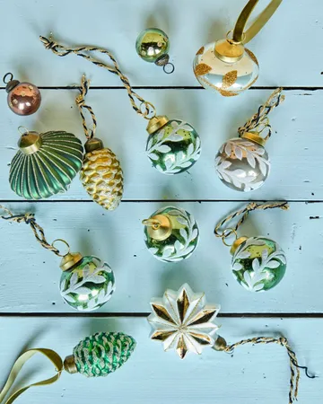 Bola de navidad Vellu, pack de 4 - Verde - House Doctor