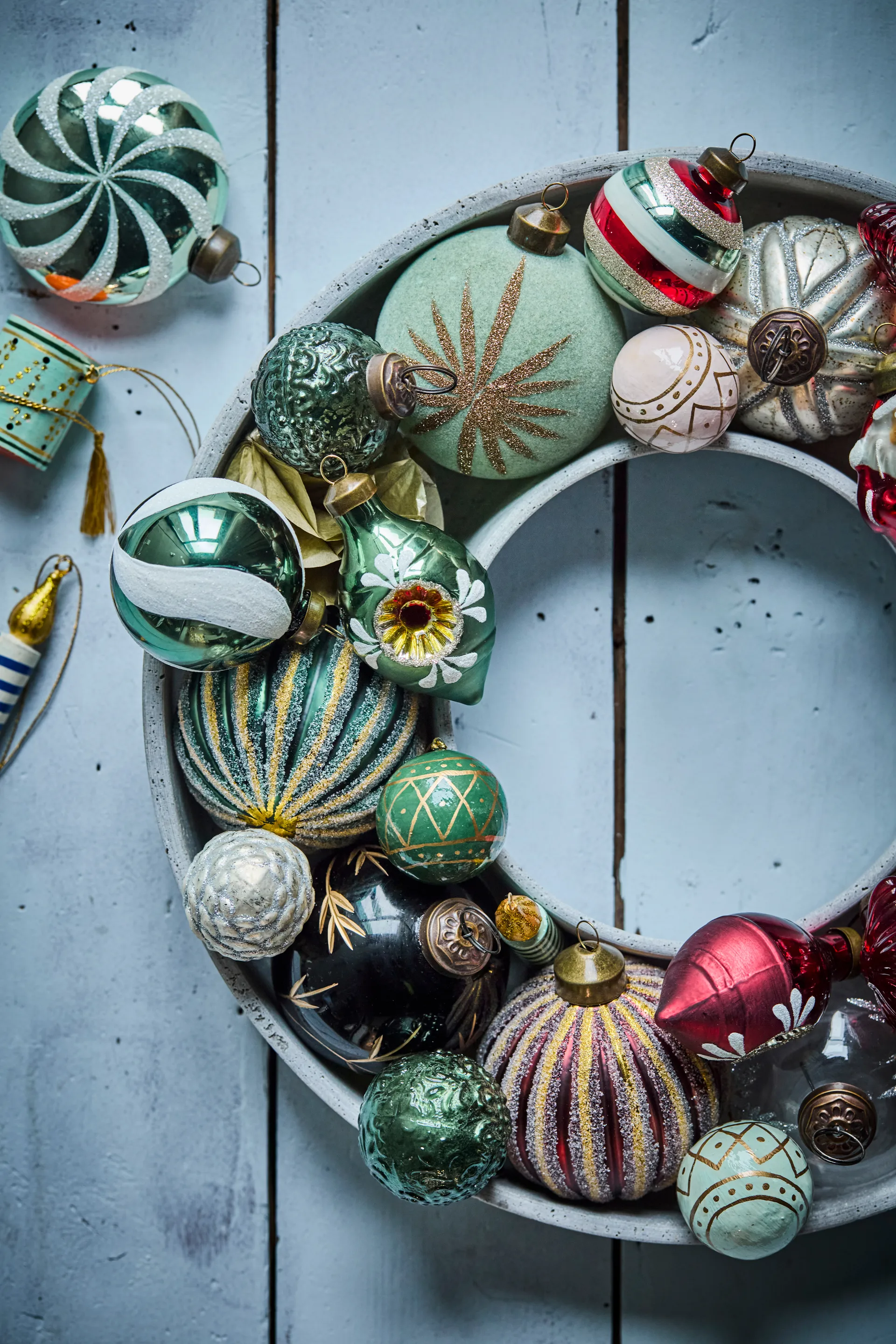 Candelabro de Adviento The Ring, vela gruesa, Hormigón House Doctor