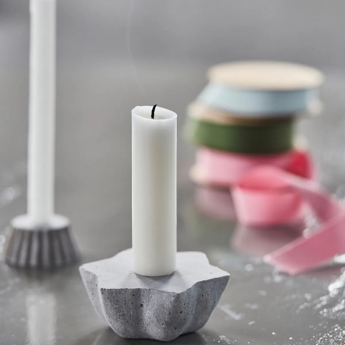 Candelabro Mold Little Star, gris House Doctor