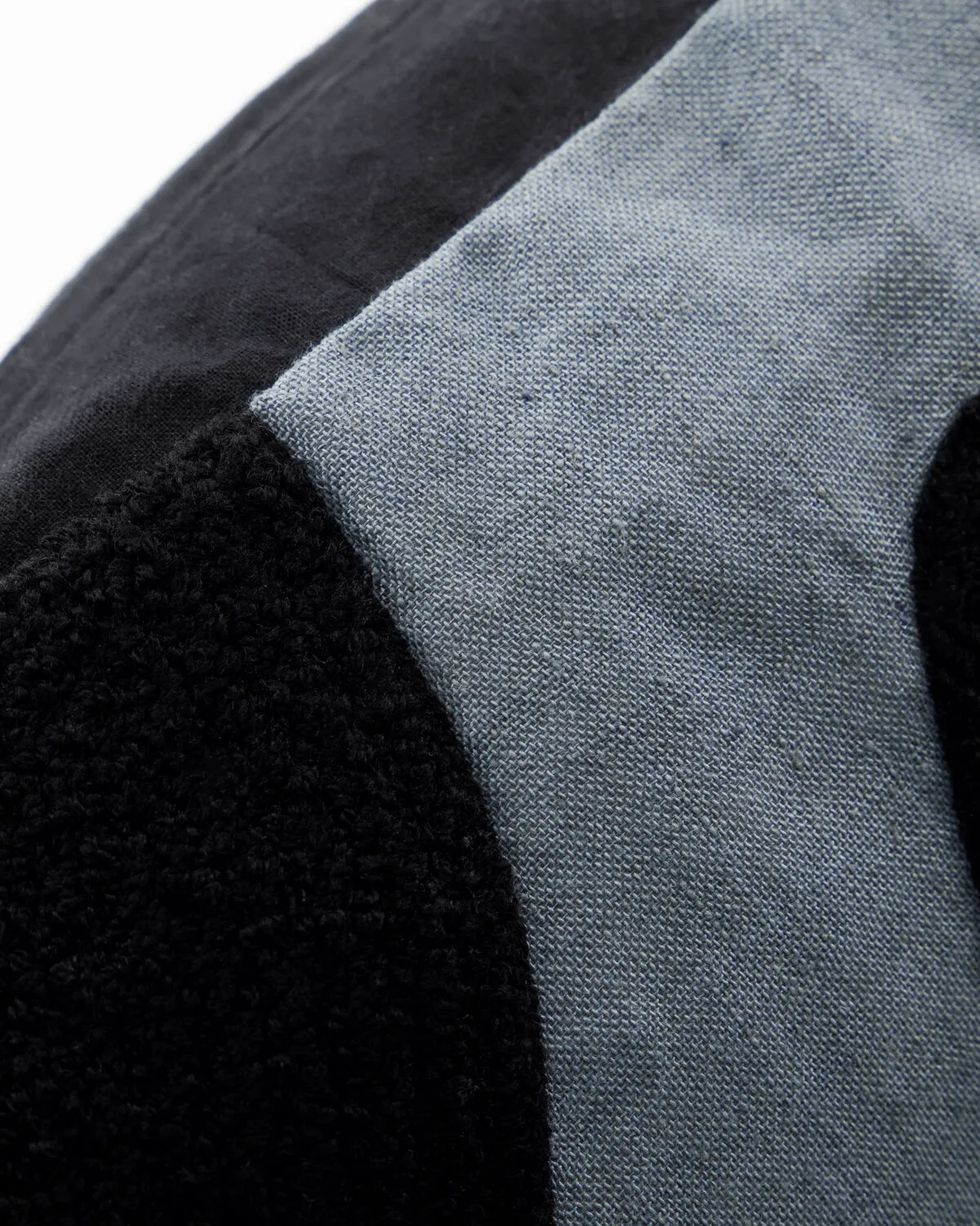 Cojín decorativo Miki, Azul mediterráneo-negro, 50x50 cm House Doctor