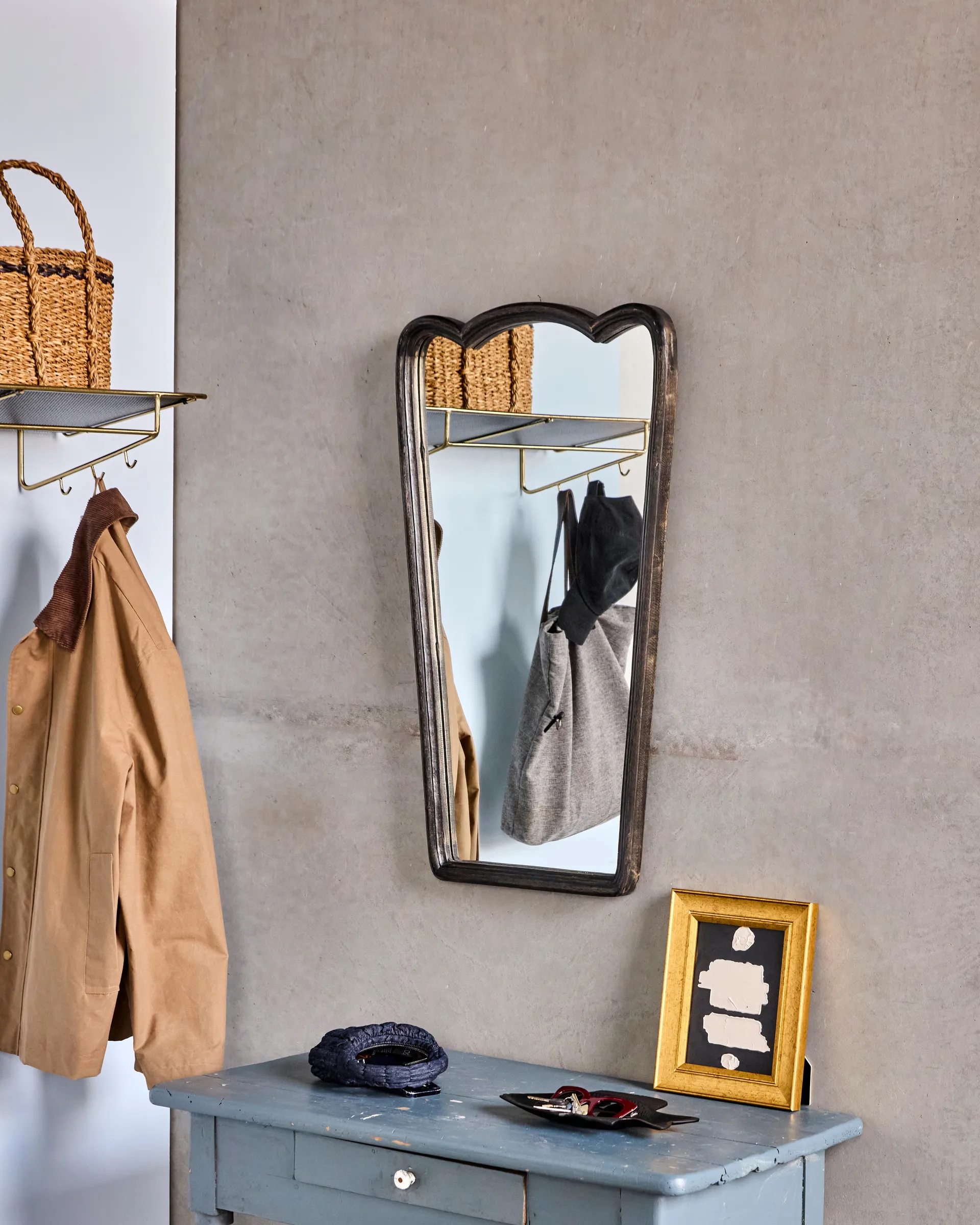 Espejo de pared Jamp con marco 90 cm, Negro House Doctor