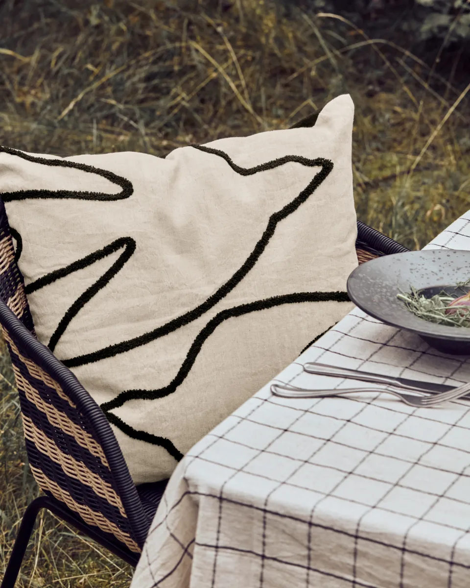 Funda de cojín Fly 50x50 cm, Svart-off white House Doctor