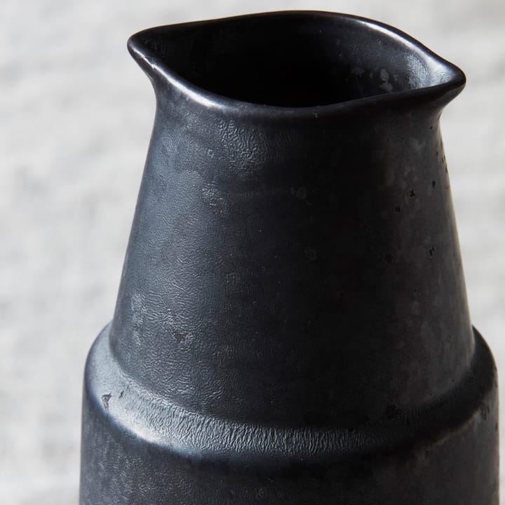 Jarra Pion 18 cm, negro-marrón House Doctor