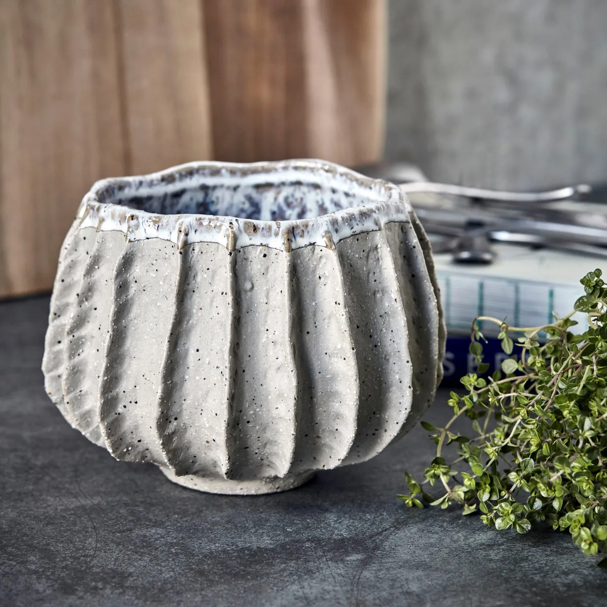 Maceta Shell Ø18 cm, Gris House Doctor