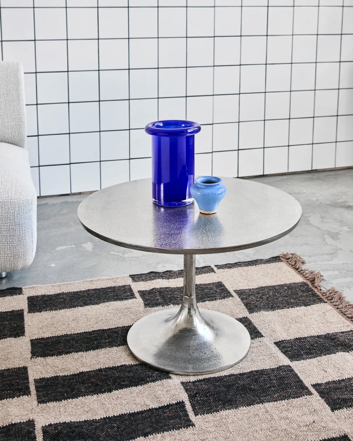 Mesa auxiliar Pan , Acabado en plata House Doctor