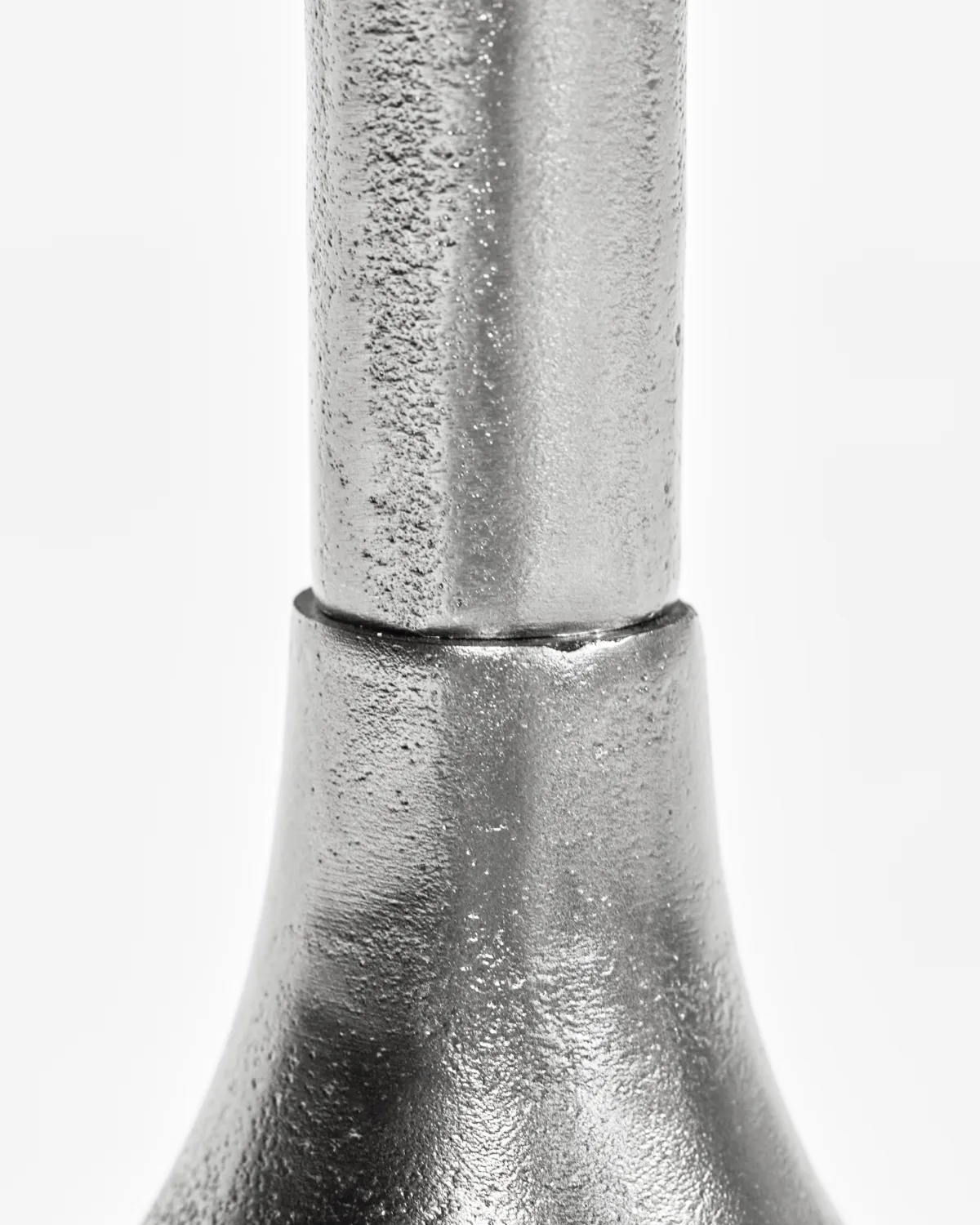 Mesa auxiliar Pan , Acabado en plata House Doctor