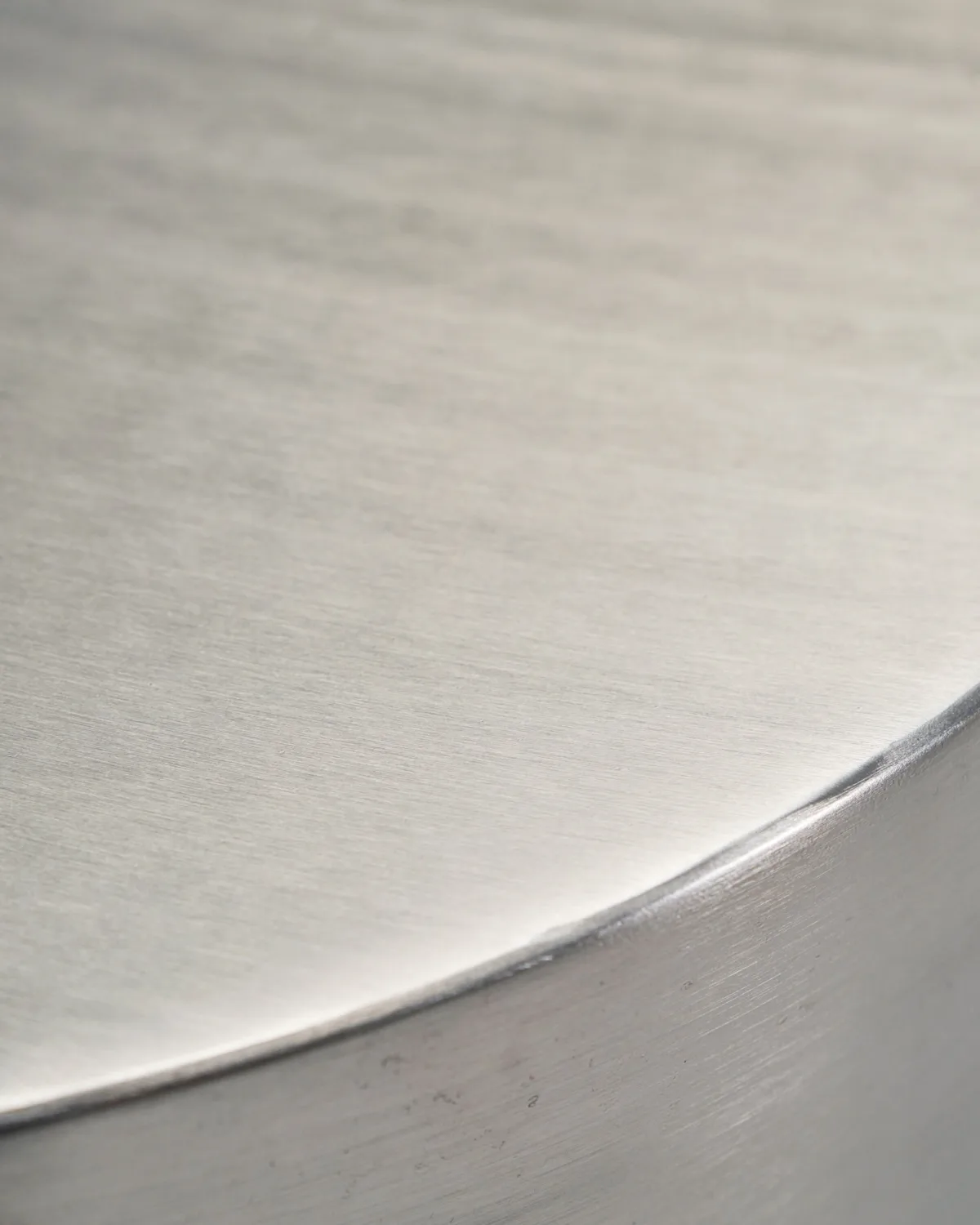 Mesa auxiliar Step , Plata cepillada House Doctor