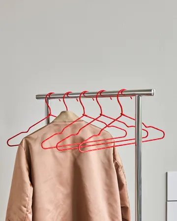 Perchas Wire, paquete de 6 - Rojo - House Doctor