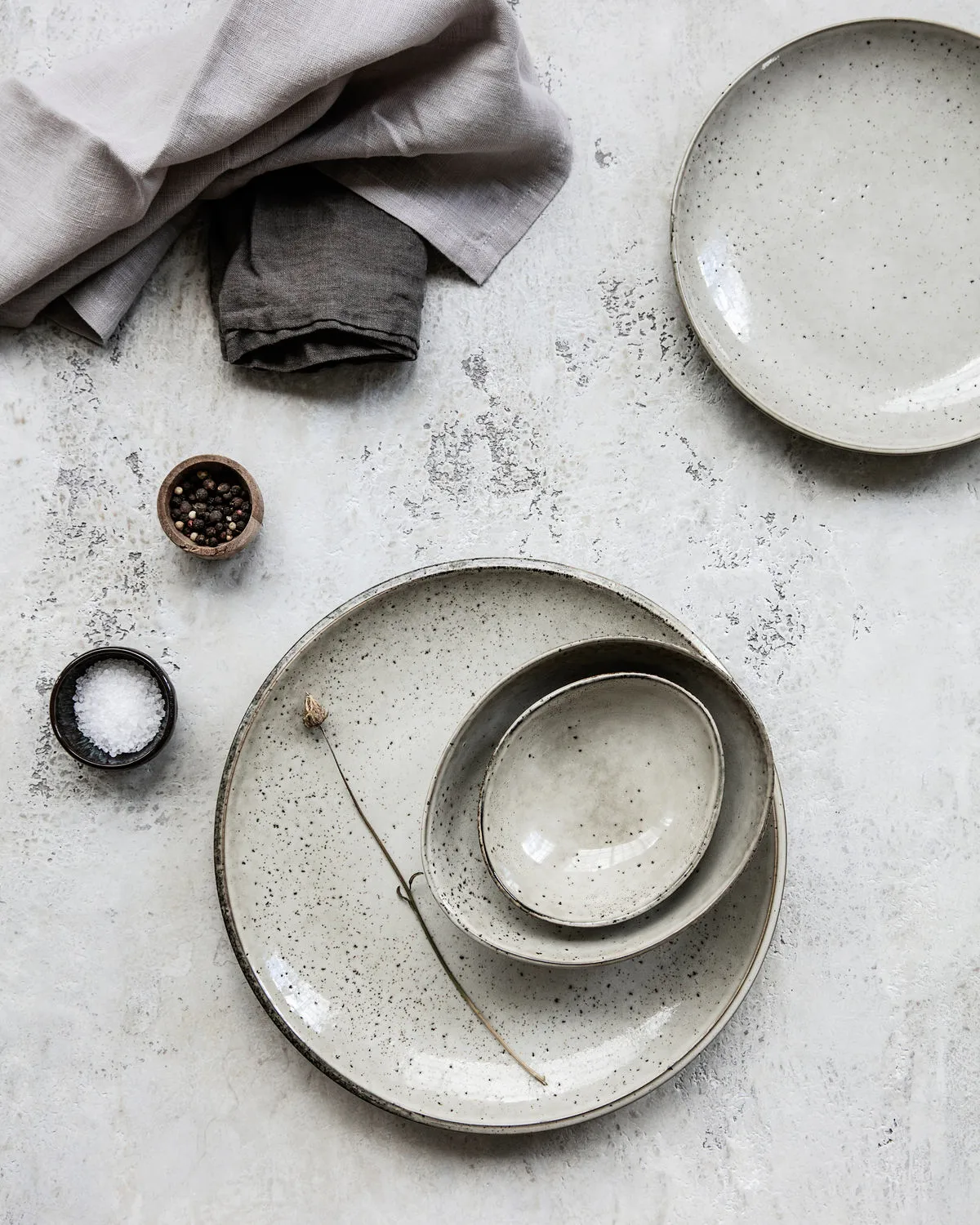 Plato Lake gris, 27 cm House Doctor