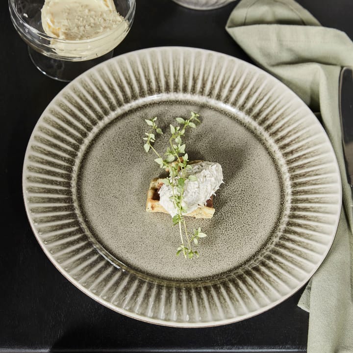 Plato Pleat Ø27 cm, Gris-marrón House Doctor